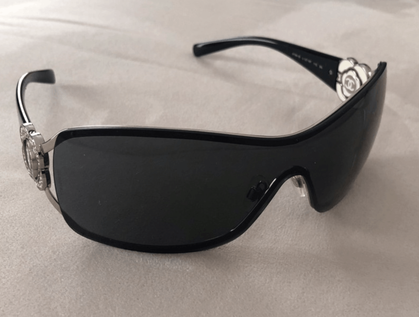 Chanel CHANEL SUNGLASSES 4164 Rhinestone 4017 Mask RI905 Size ONE SIZE - 3 Thumbnail