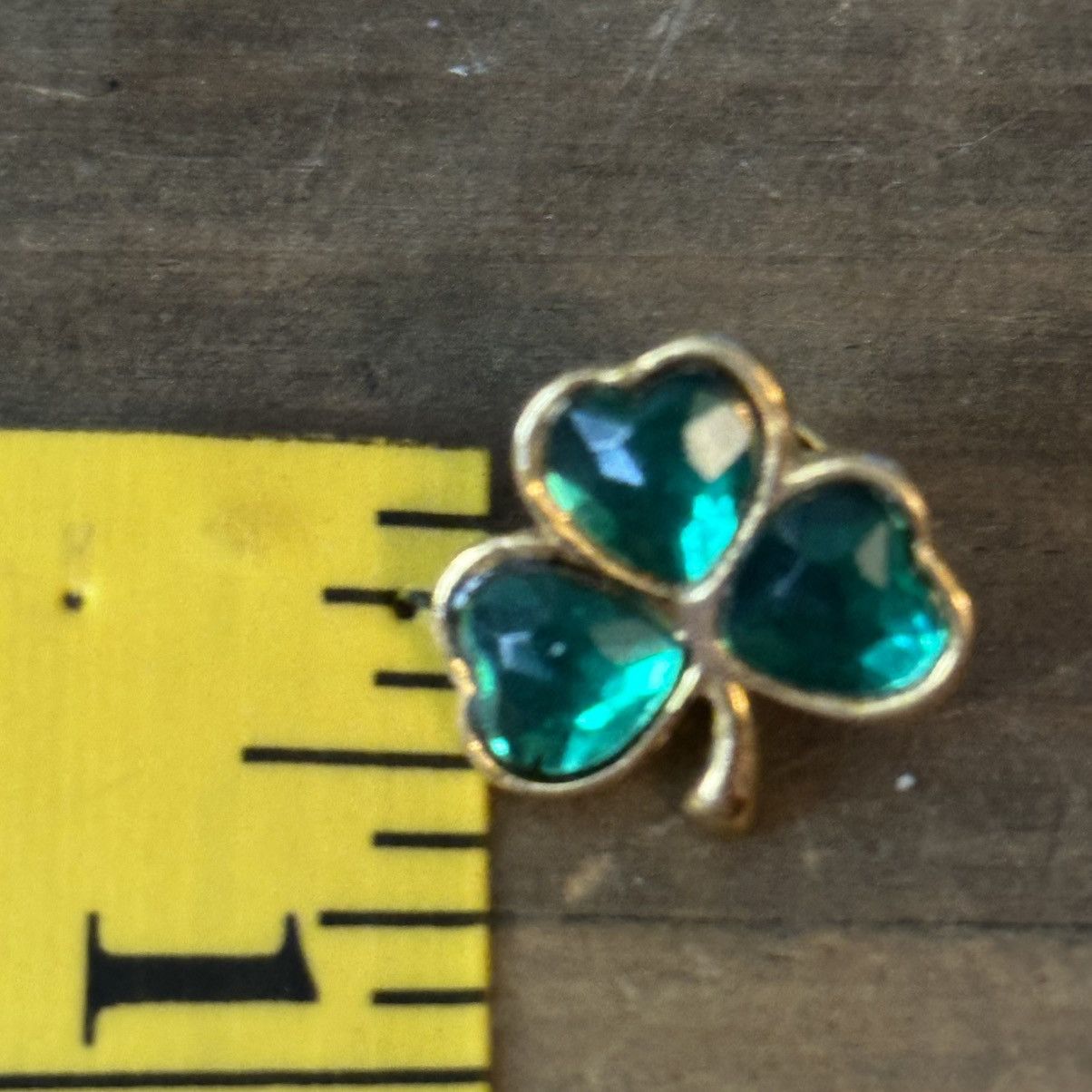 Other Gold tone green gemstone shamrock tac pin Size ONE SIZE - 2 Thumbnail
