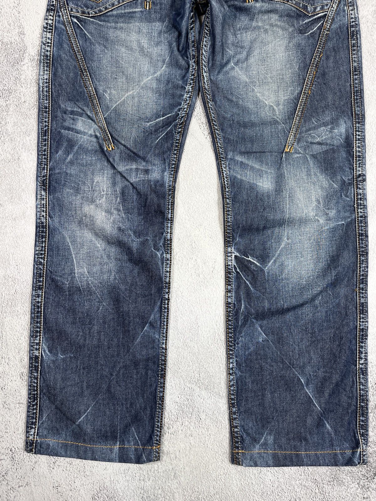 Vintage Vintage Y2K Japanese faded denim jeans streetwear size 34 Size US 34 / EU 50 - 6 Thumbnail
