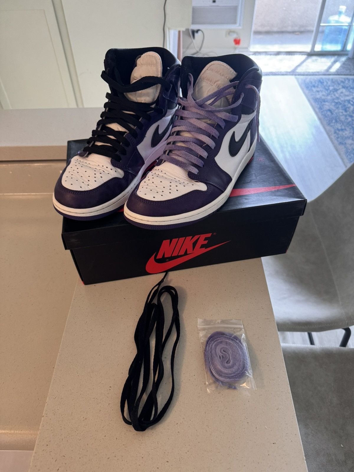 Jordan Brand × Nike Jordan 1 Retro High Court Purple Size US 11 / EU 44 - 3 Thumbnail