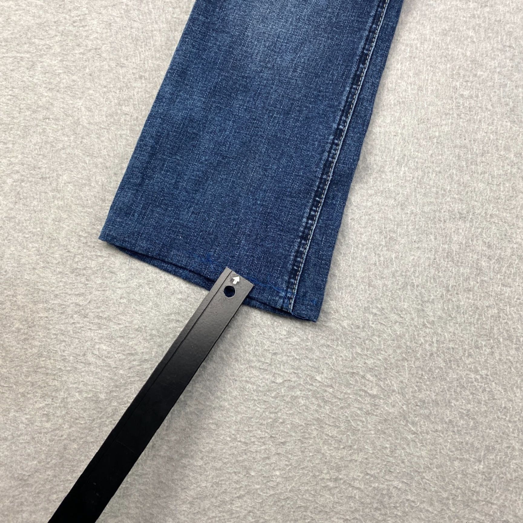 Silver Jeans Co. Silver Jeans Tuesday Slim Boot Womens 30 X 26 Blue Bootcut Stretch Mid Denim Jeans Size 30" / US 8 / IT 44 - 4 Thumbnail