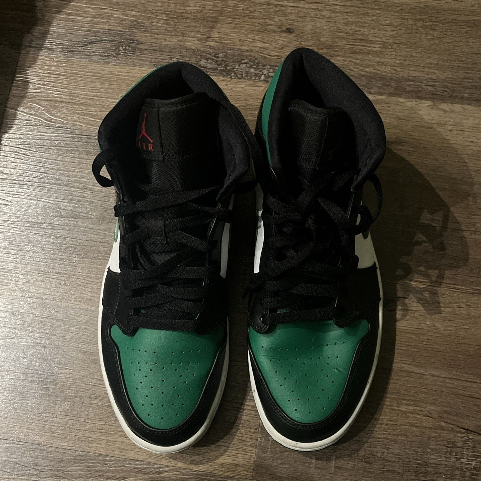 Jordan Brand × Nike Air Jordan 1 Mid Green Toe Mens Size 11 Pine Green Size US 10 / EU 43 - 3 Thumbnail