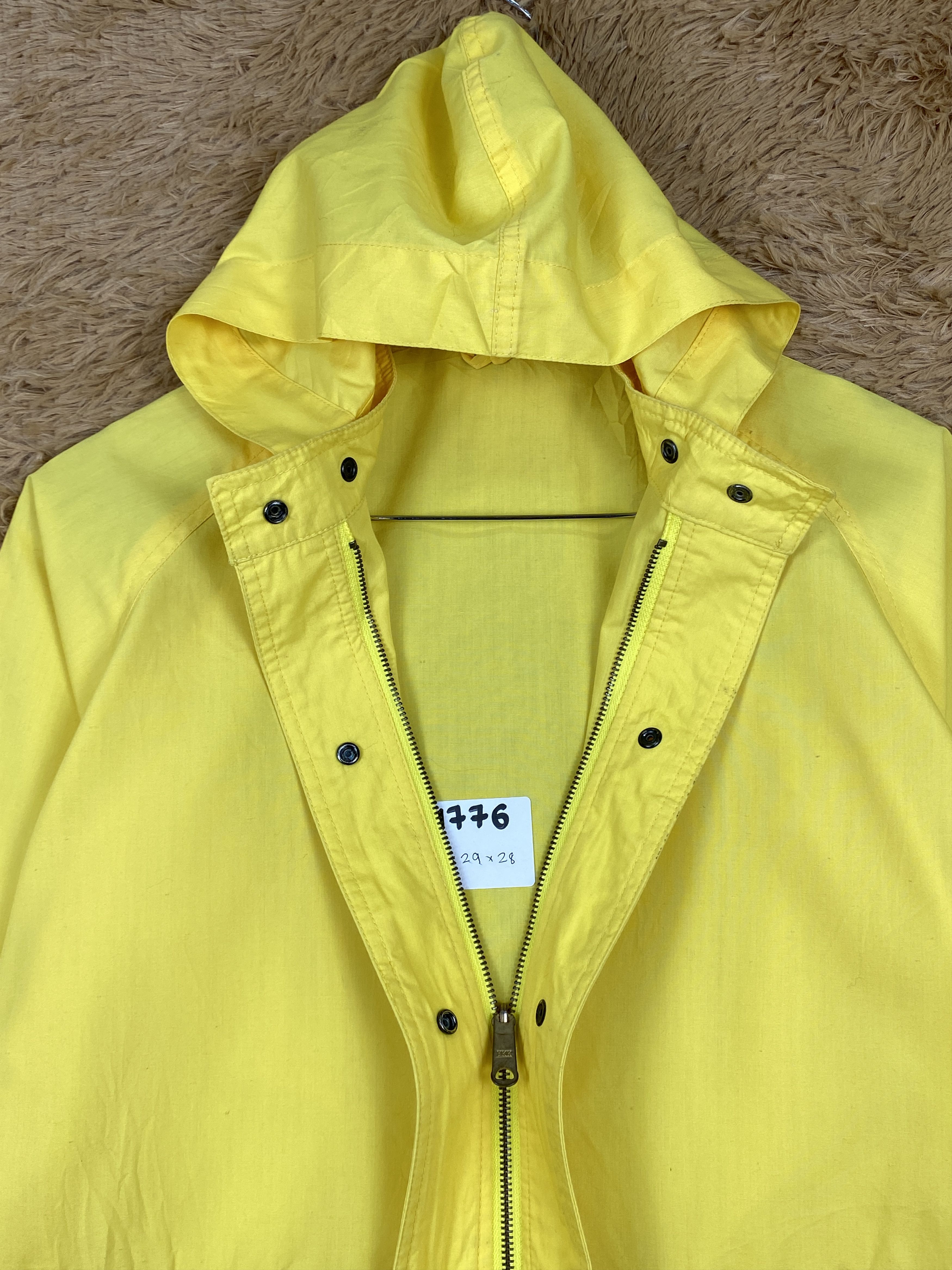 Japanese Brand Vintage Japanese Brand Hoodie Raincoats Jacket J1776 Size US M / EU 48-50 / 2 - 3 Thumbnail