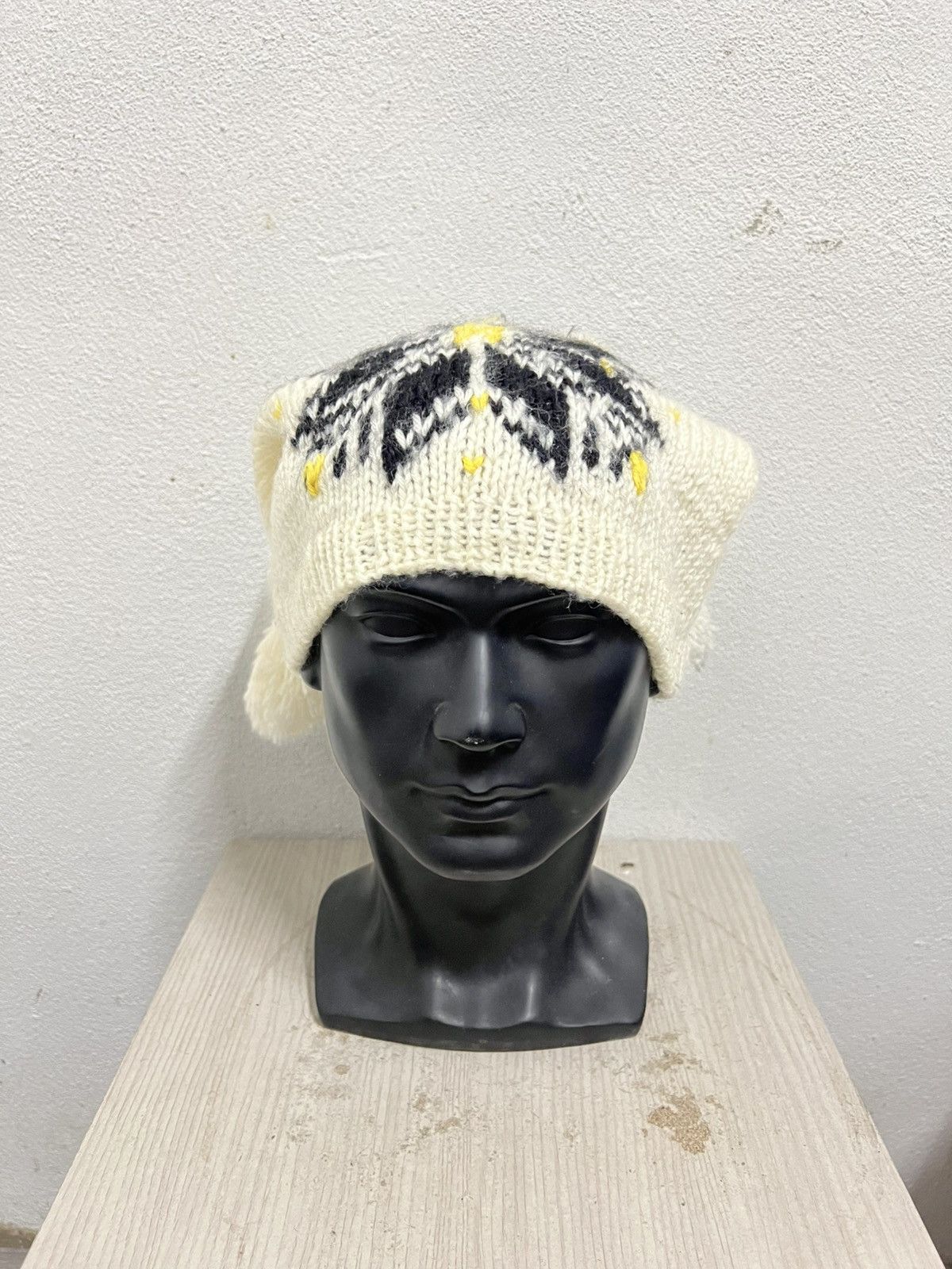 Handmade Vintage Handmade knit bobble Beanie Hat Size ONE SIZE - 2 Thumbnail