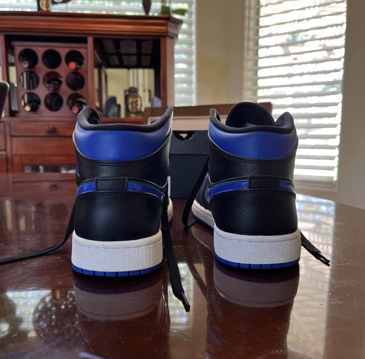 Jordan Brand × Nike Nike Air Jordan 1 Mid “Black Hyper Royal” Size US 9.5 / EU 42-43 - 4 Thumbnail