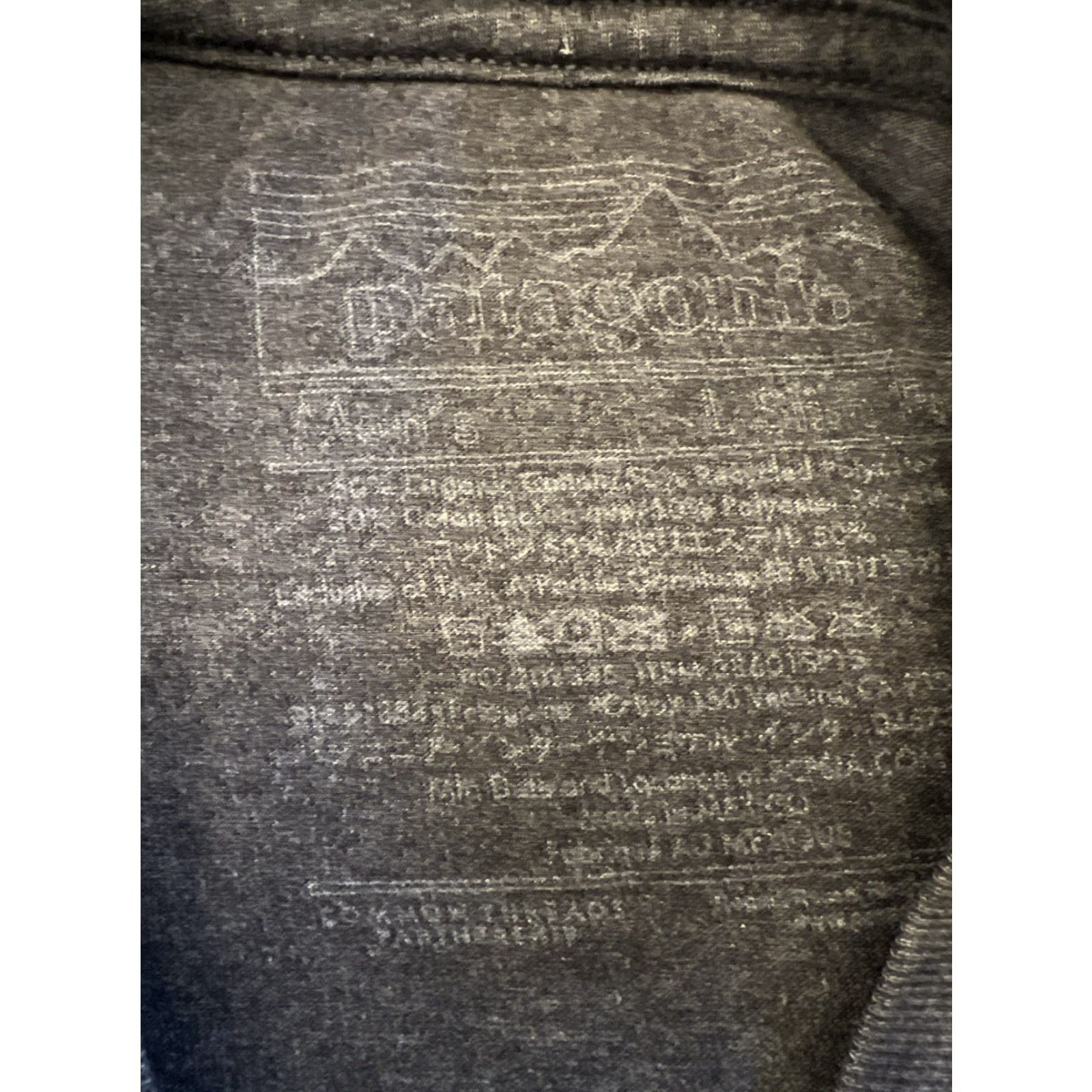 Patagonia VINTAGE Patagonia Surfer’s Mule As A Surfboard Rack ‘Live Simply’ Shirt L Gray Logo Mens Shirt Size US L / EU 52-54 / 3 - 5 Thumbnail