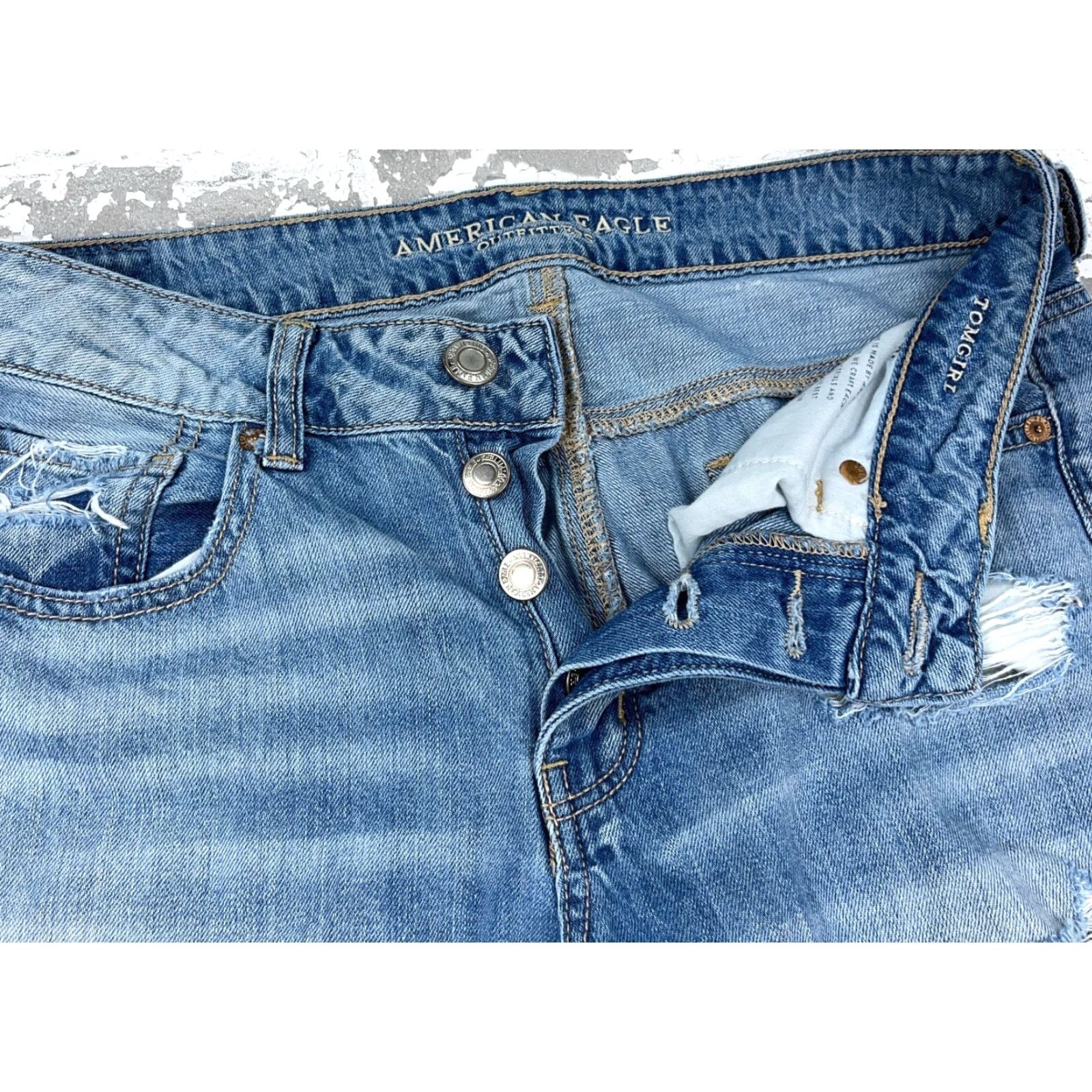 American Eagle Outfitters American Eagle Jeans Women 6 Tomgirl Baggy Button Fly Distressed Ripped Holey Destroyed Jeans Size 28" / US 6 / IT 42 - 4 Thumbnail