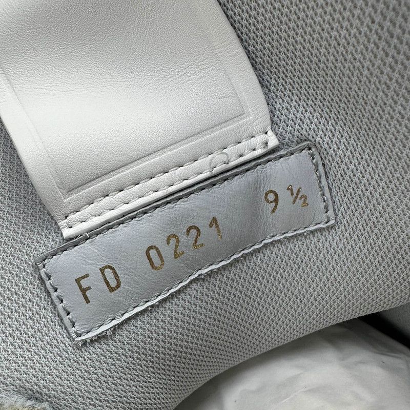 Louis Vuitton Louis Vuitton White Cement Low Top Sneakers - Size US 11 / EU 44 - 5 Thumbnail