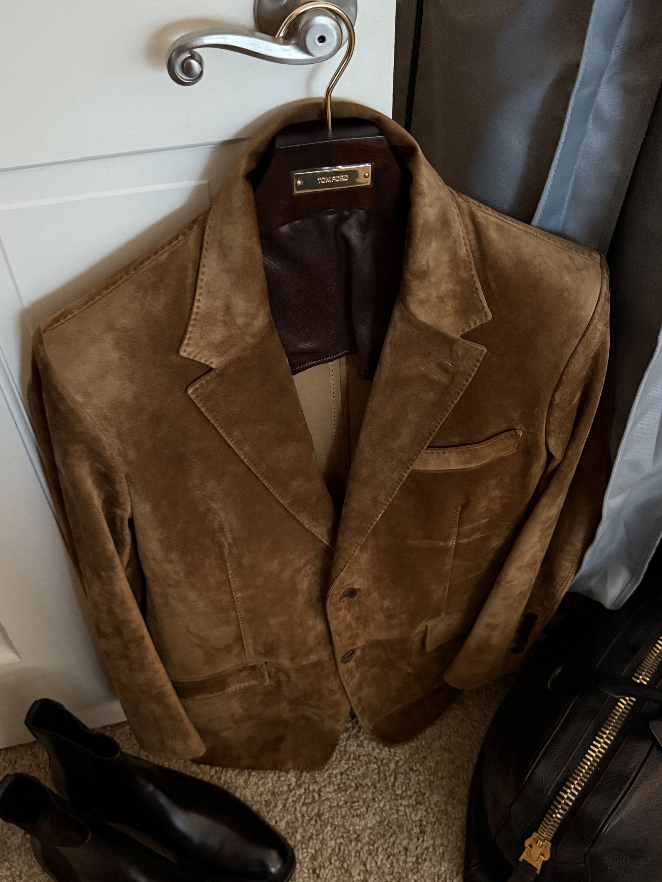 Tom Ford Ultimate Rare $10,700 w/tax TOM FORD Suede Blazer Size US L / EU 52-54 / 3 - 3 Thumbnail