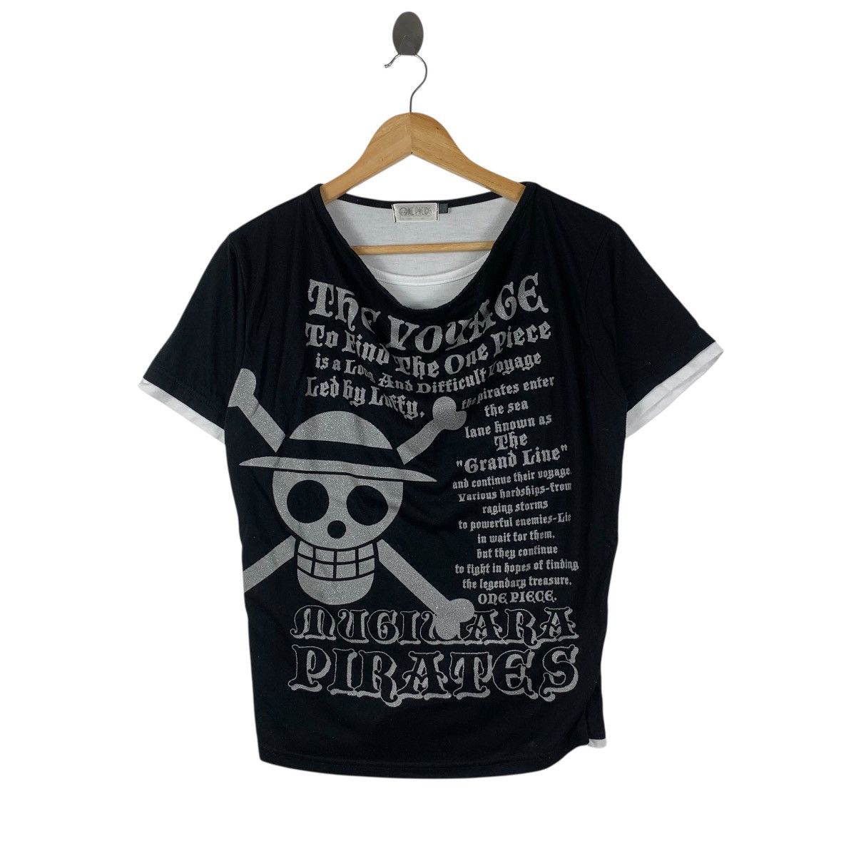 Anime ONE PIECE ANIME Luffy Straw Hat Pirates Crew Voyage Tee Size S / US 4 / IT 40 - 3 Thumbnail