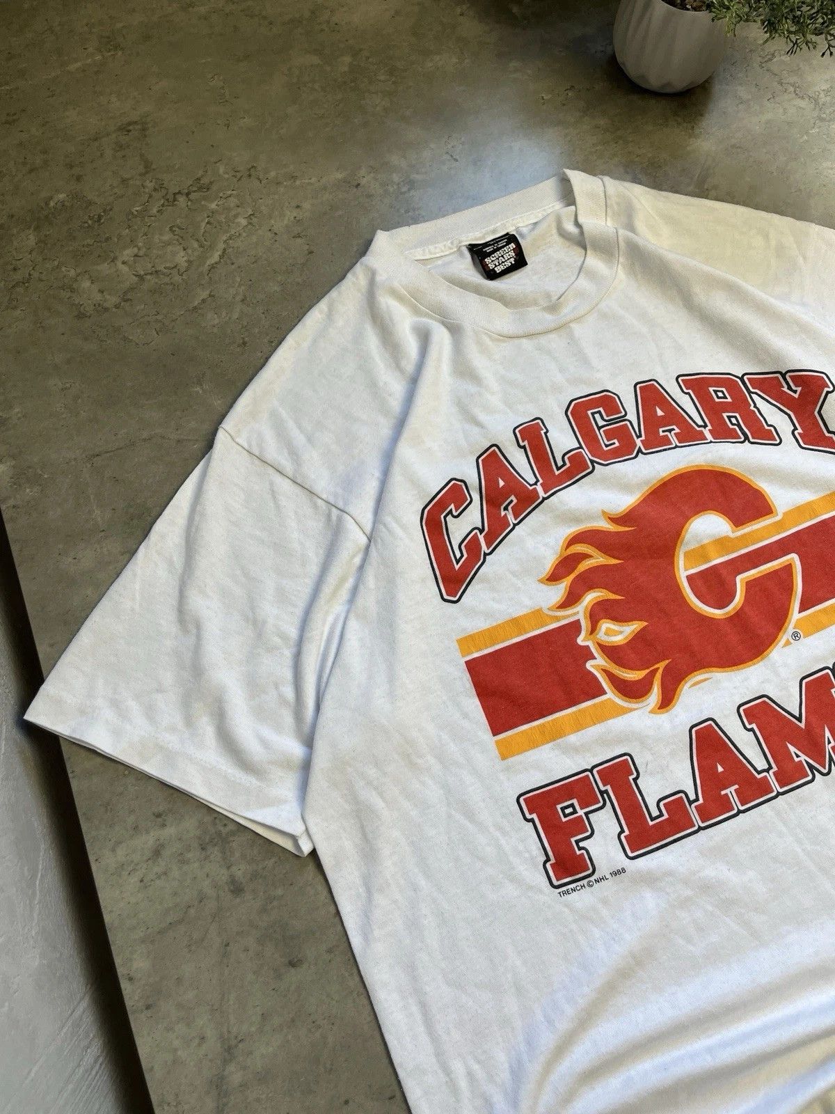 NHL Vintage 1988 Calgary Flames NHL Graphic Tee Size US XL / EU 56 / 4 - 3 Thumbnail