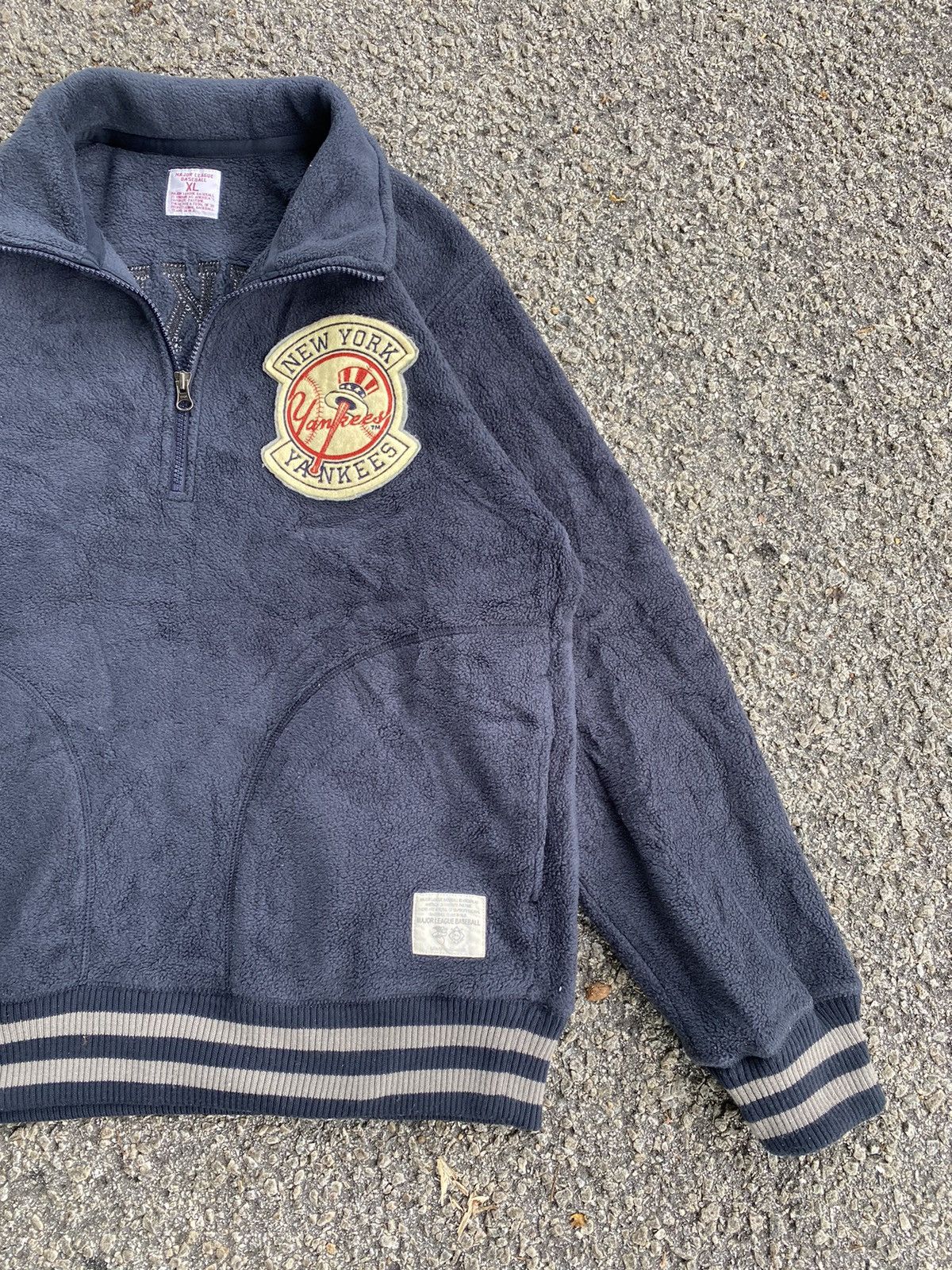 Hypebeast × New York Yankees Uniqlo X MLB New York Yankees Fleece Jacket Size US XL / EU 56 / 4 - 7 Thumbnail