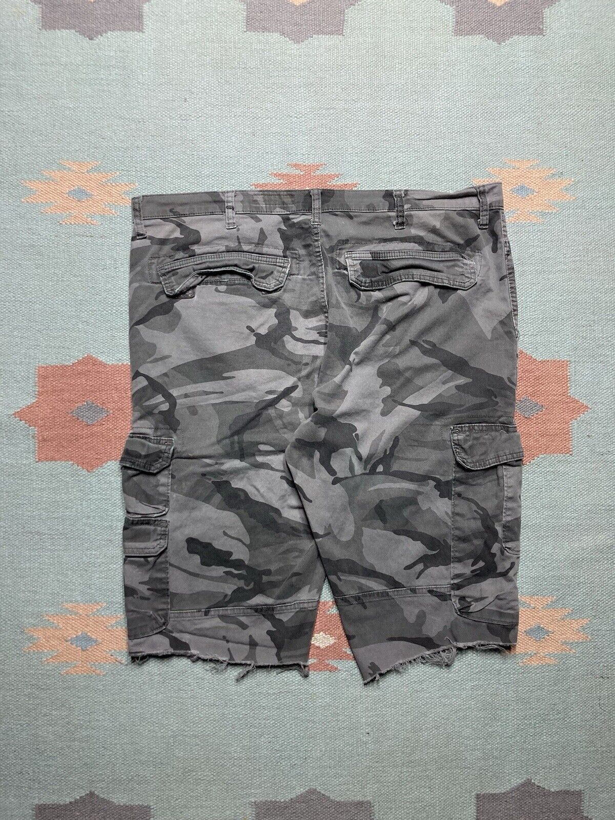 Streetwear Vintage Wrangler VTG y2k wrangler camo cargo shorts cut off baggy skater 40 Grailed