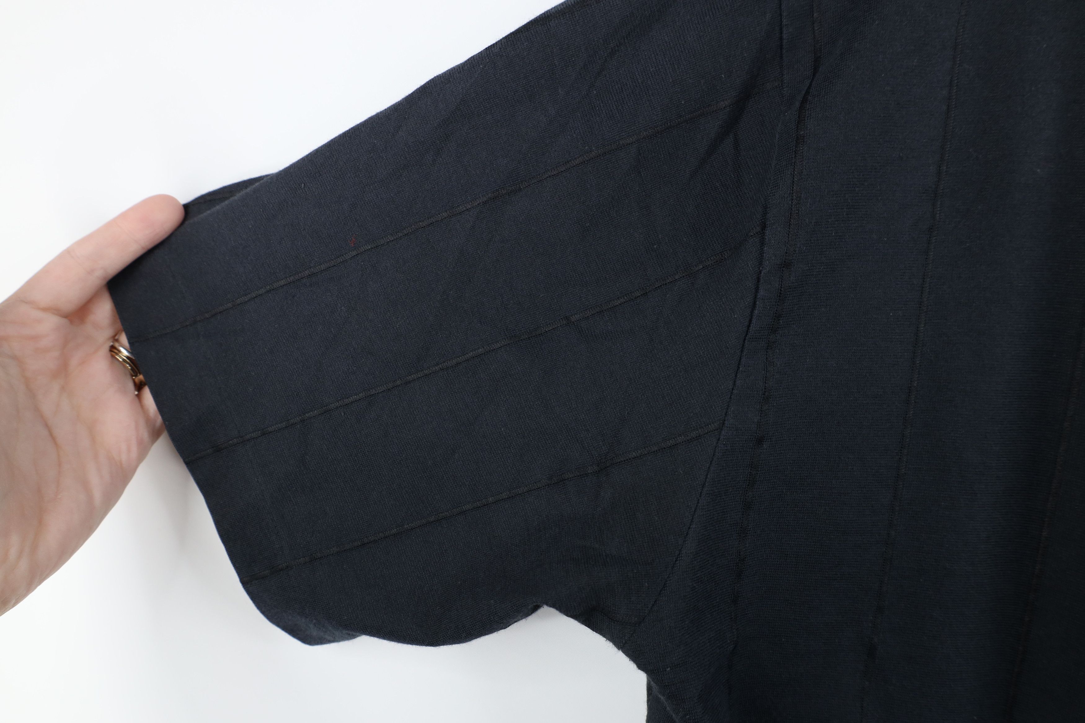 Vintage Vintage 90s Streetwear Striped Knit Golf Polo Shirt Black Size US XL / EU 56 / 4 - 8 Thumbnail