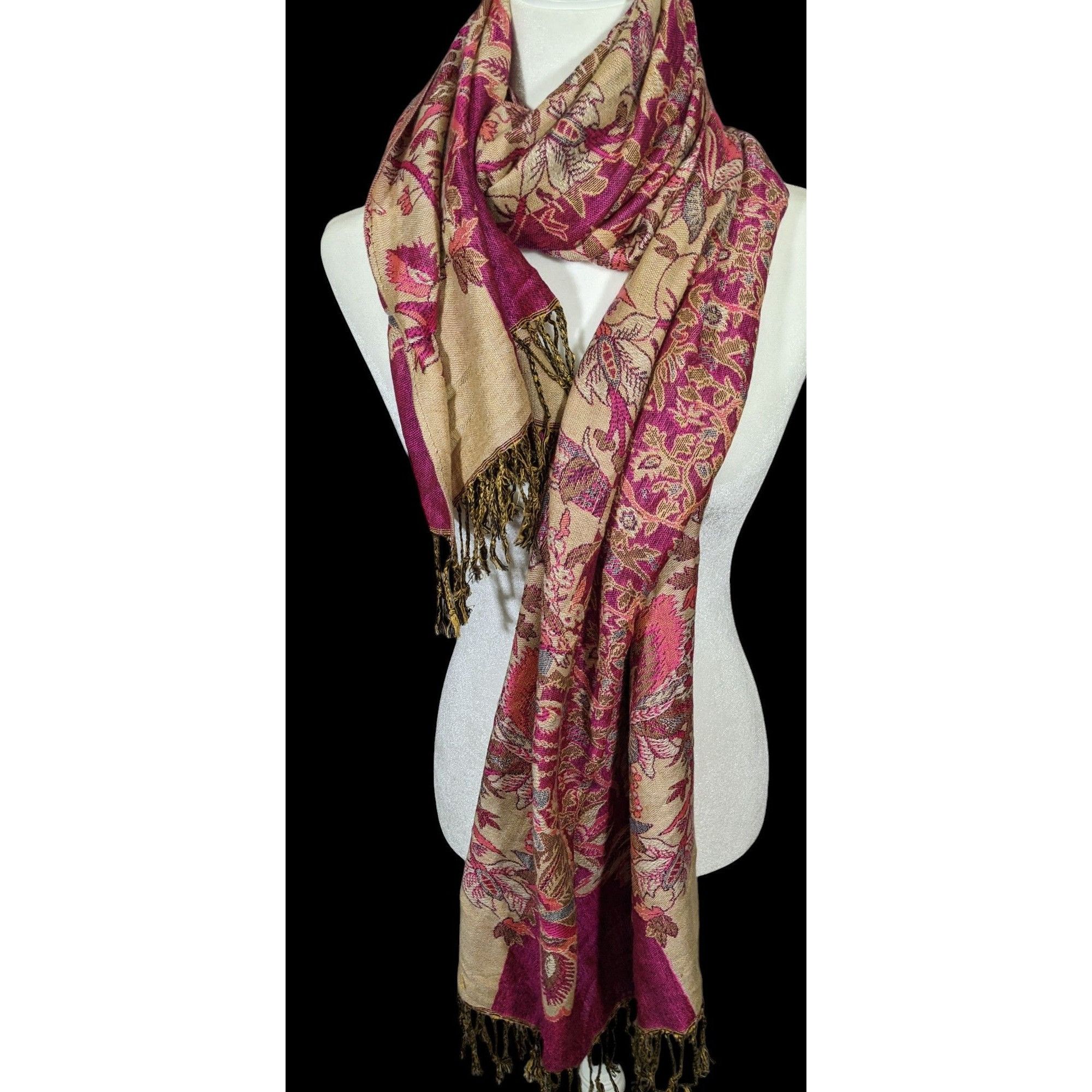 Other Elegant Pink And Cream Floral Cashmere Scarf Size ONE SIZE - 1 Thumbnail