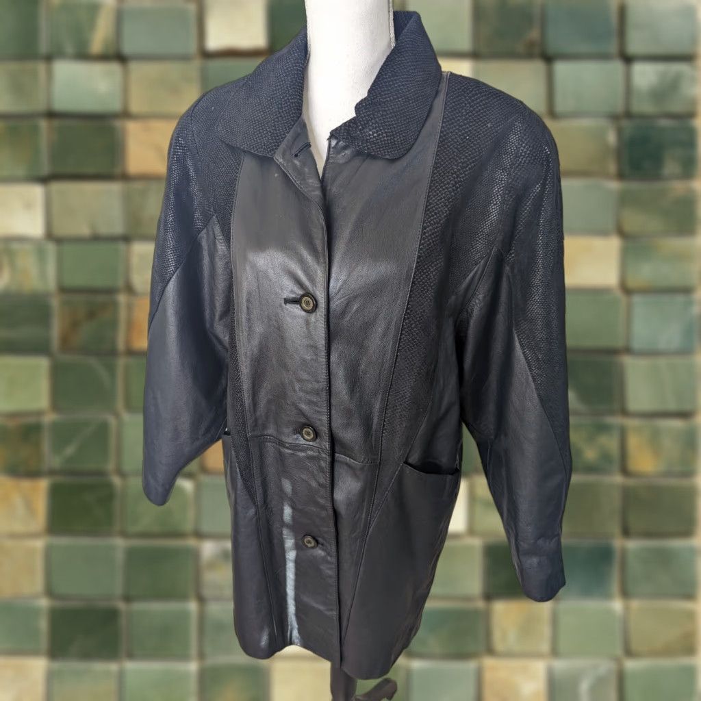 Vintage VINTAGE 80s Black Leather Leopard Patchwork Women's Coat Jacket Sz M Relaxed 10/12 Leather Leopard Glam Rock Jazz Style Woman Mens Womens Boys Girls Size M / US 6-8 / IT 42-44 - 1 Thumbnail