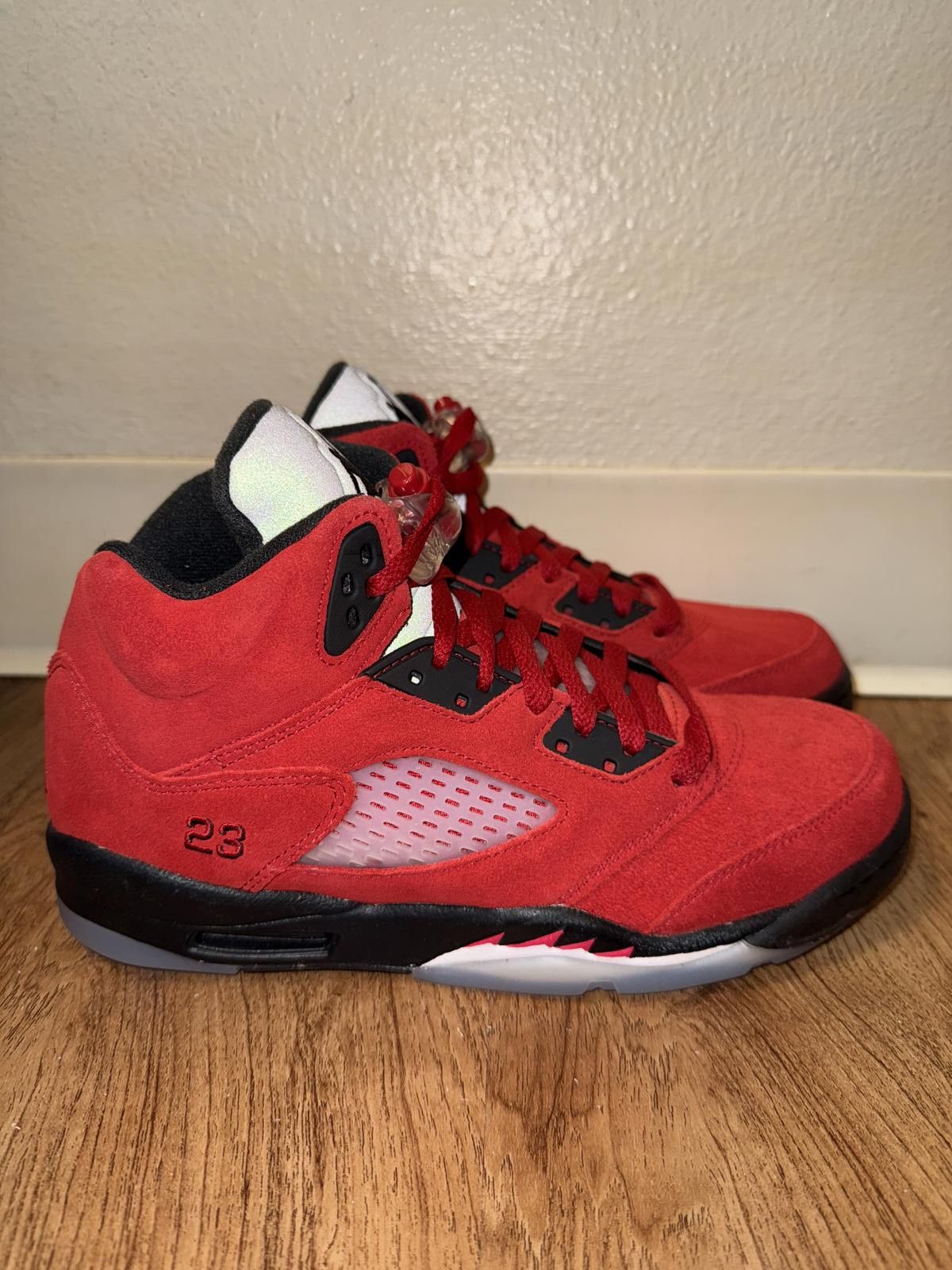 Nike Jordan 5 Retro Raging Bull Red (Gs) Size US 7 / EU 40 - 1 Thumbnail