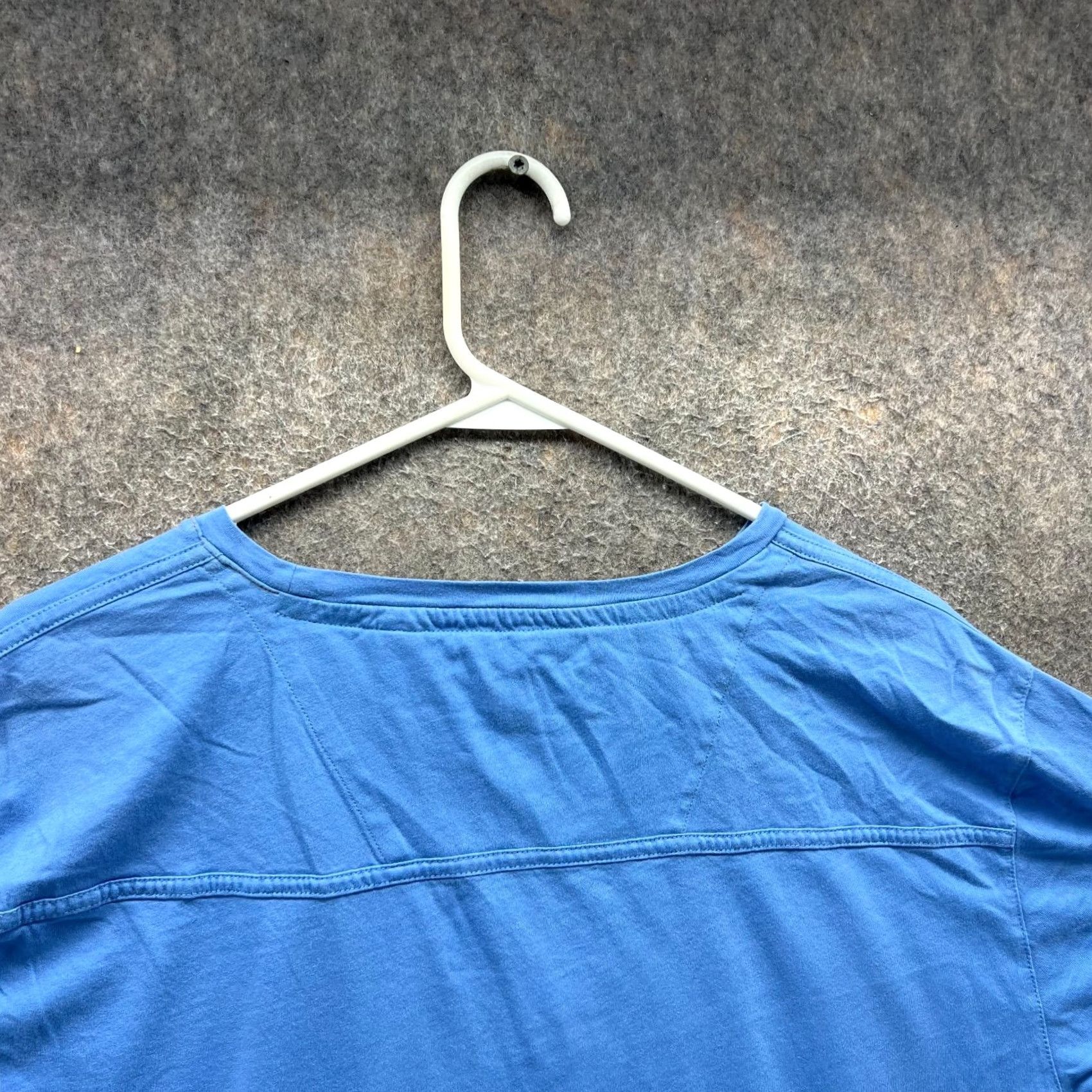 Robert Graham Robert Graham Shirt Mens XL Blue Cotton Crew Neck T-Shirt Short Sleeve Knit, Classic Fit, Solid, 2020s Size US XL / EU 56 / 4 - 3 Thumbnail