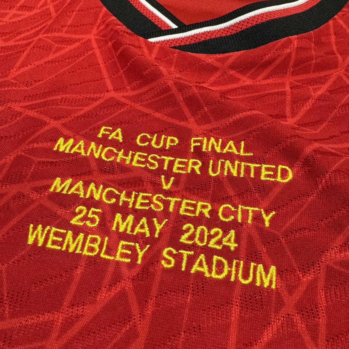 Adidas Manchester united 23/24 player issue FA Cup final shirt #37 Size US S / EU 44-46 / 1 - 5 Thumbnail