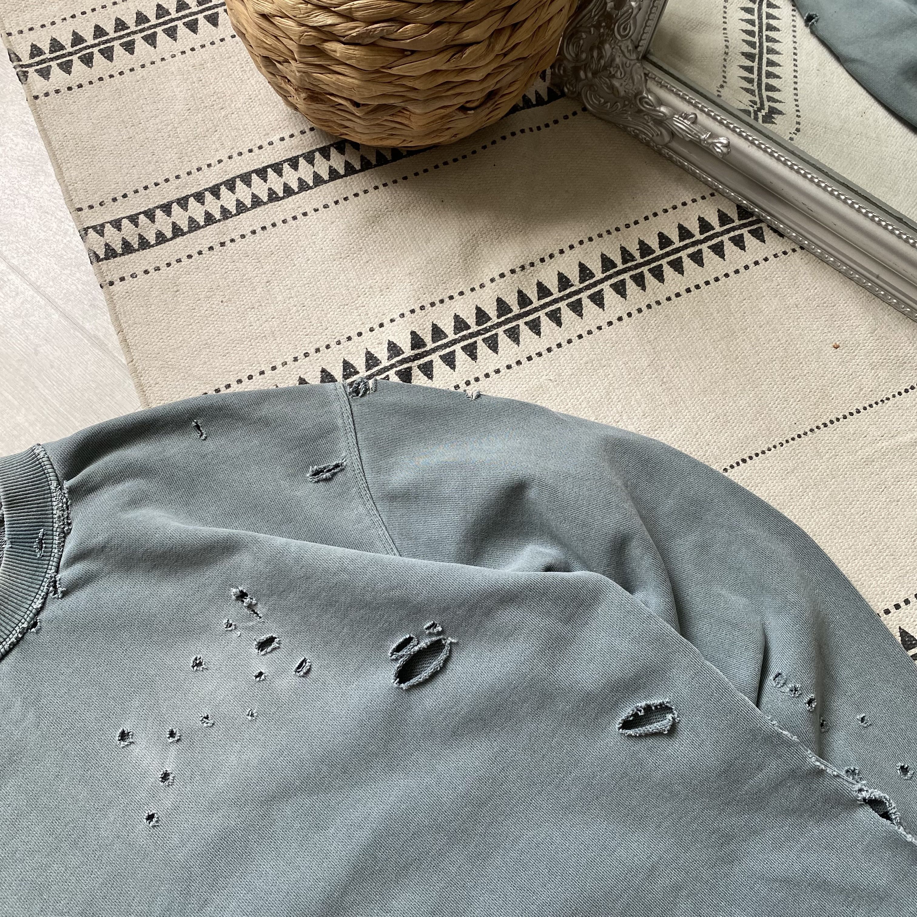 Cos Designer COS Heavy Boxy Sweatshirt Distressed Custom Size US M / EU 48-50 / 2 - 5 Thumbnail