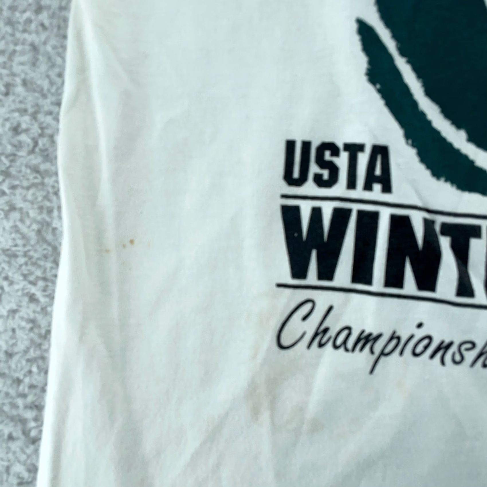 Fruit Of The Loom VINTAGE Parkview R.C. Usta Winter Championships T-Shirt Mens FITS S White USA Size US S / EU 44-46 / 1 - 3 Thumbnail