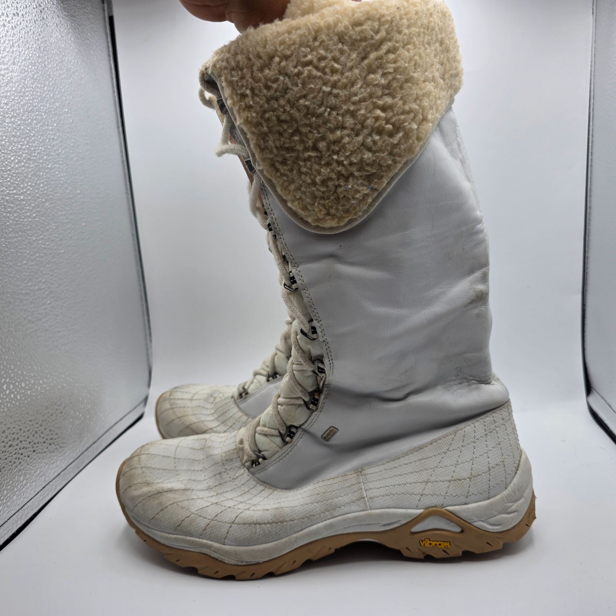Other Ahnu Monte Vista Womens Size 11 White Snow Boots Vibram Wate Size US 11 / IT 41 - 5 Thumbnail