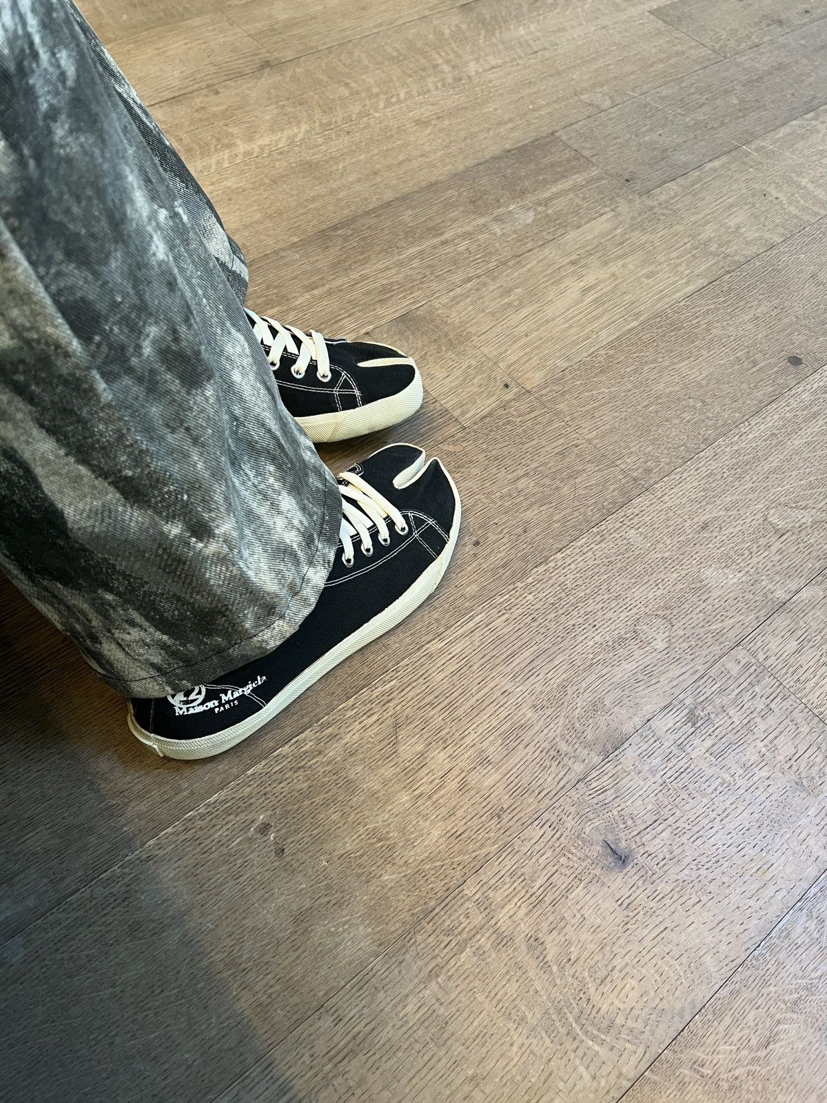 Maison Margiela Maison Margiela Tabi Sneakers Size US 8 / EU 41 - 10 Thumbnail