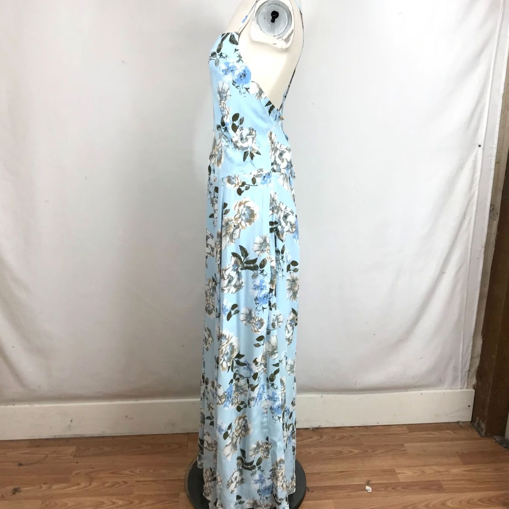 Vintage VINTAGE LEITH Women's XXL BLUE FLORAL SPAGHETTI STRAP 100% RAYON MAXI DRESS Size XXL / US 16-18 / IT 52-54 - 6 Thumbnail