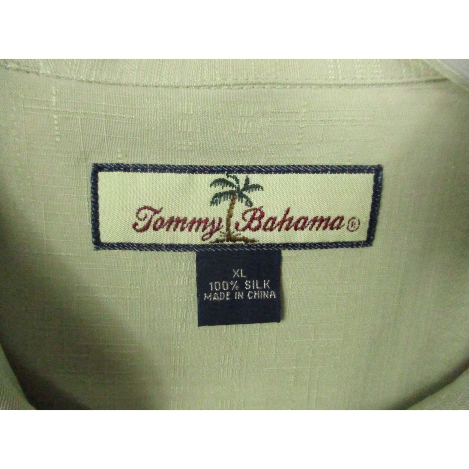 Tommy Bahama Tommy Bahama Shirt XL 100% Silk Palm Drink Cocktail Pattern Light Olive Green Floral Button-Up Short Sleeve Mens Shirt Size US XL / EU 56 / 4 - 5 Thumbnail