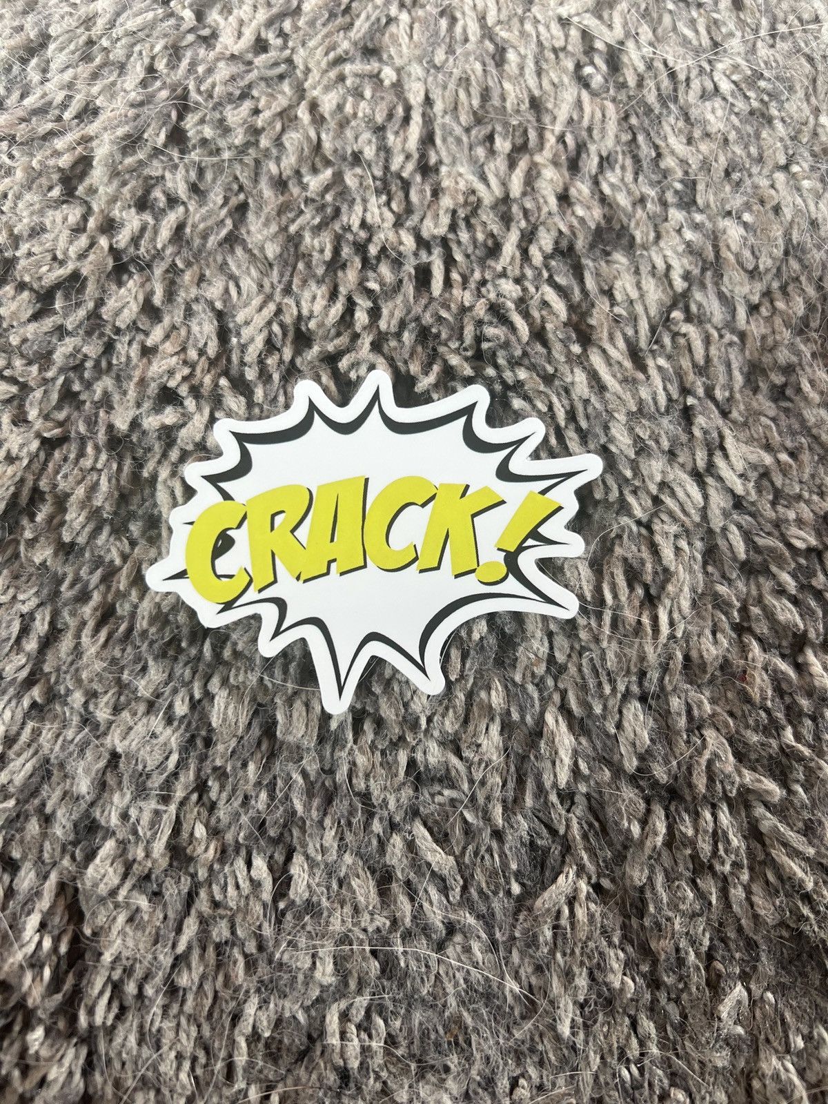 Hypebeast Crack! Sticker Size ONE SIZE - 1 Thumbnail