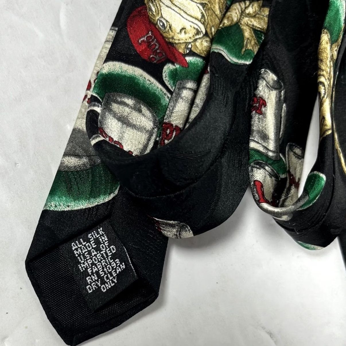 Budweiser VINTAGE Anheuser Busch Frog Silk Tie 1990s Mens Maroon 55" Neck Tie Novelty Frog Theme Size ONE SIZE - 4 Thumbnail