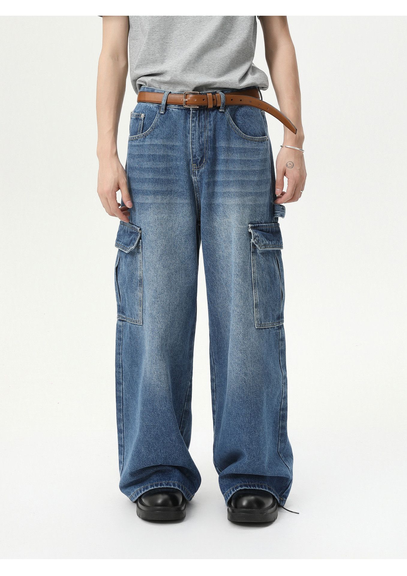 Vintage Men's Retro Distressed Multi-Pocket Washed Cargo Jeans Size US 32 / EU 48 - 1 Thumbnail