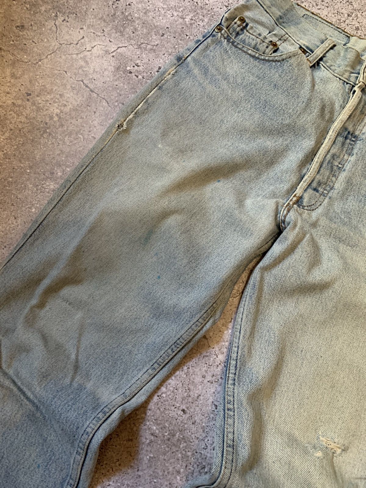 Levi's Vintage Levi's Jeans 501 Light Wash Denim 31x34 Size US 31 - 5 Thumbnail