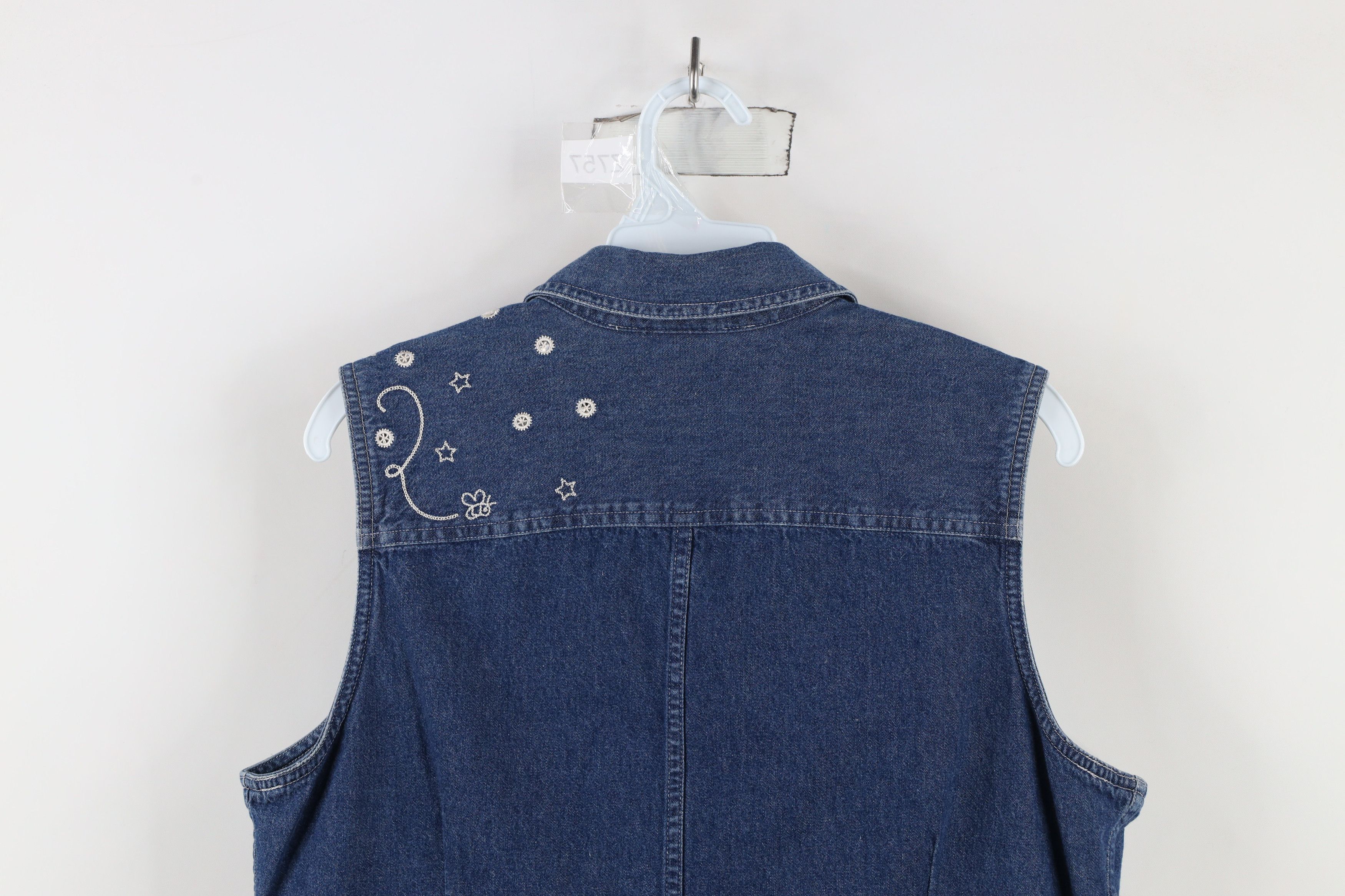Disney × Vintage Vintage 90s Disney Winnie the Pooh Sleeveless Button Shirt Size L / US 10 / IT 46 - 12 Thumbnail