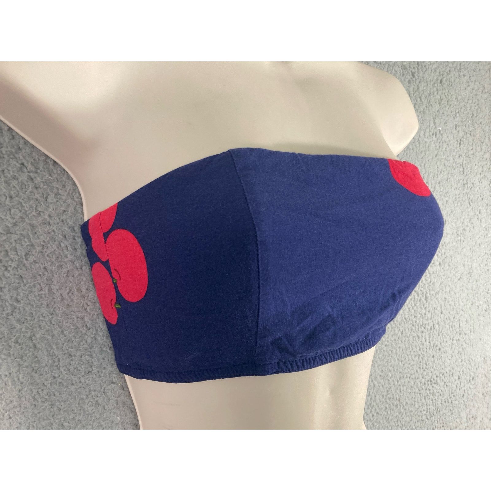 Forever 21 Forever 21 Women's S Cherry Print Tube Top Casual Fashion Size S / US 4 / IT 40 - 6 Thumbnail
