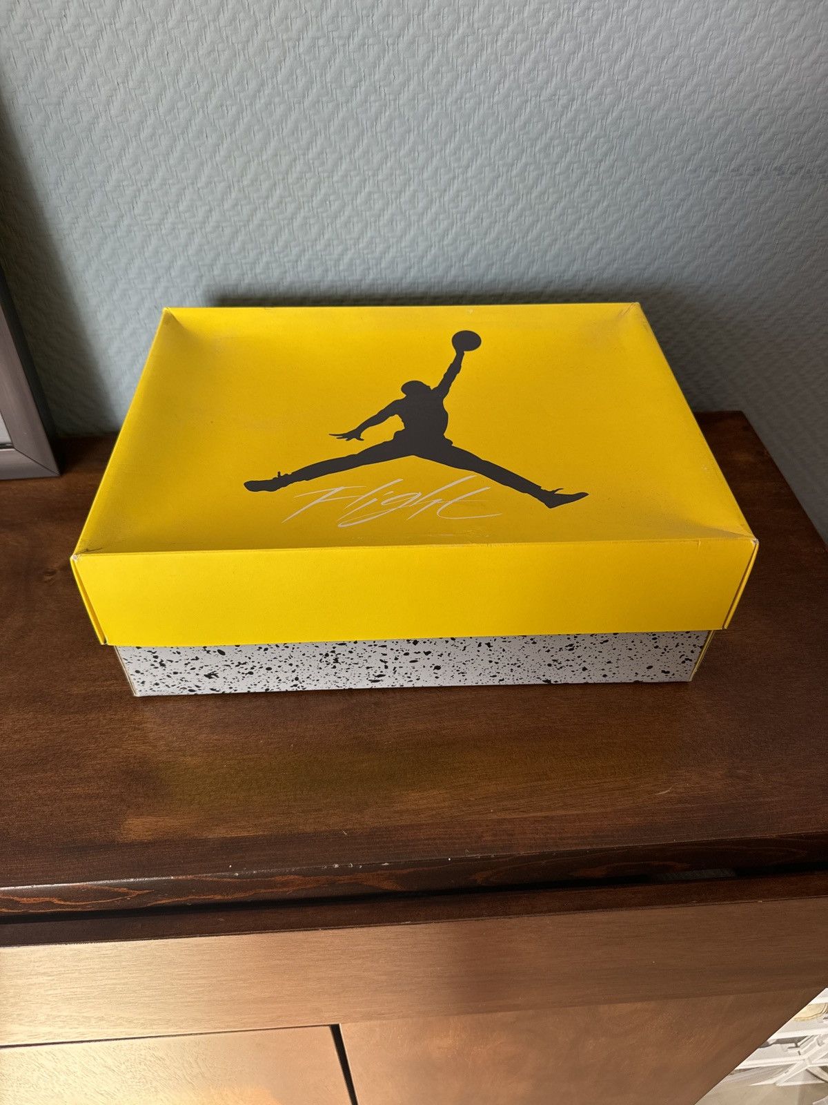 Jordan Brand Jordan 4 Retro Lightning 11 US Size US 11 / EU 44 - 8 Thumbnail