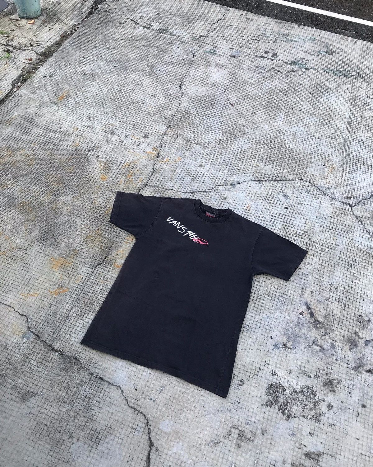 Japanese Brand × Vans × Vintage Vintage Vans Tee Size US L / EU 52-54 / 3 - 2 Thumbnail