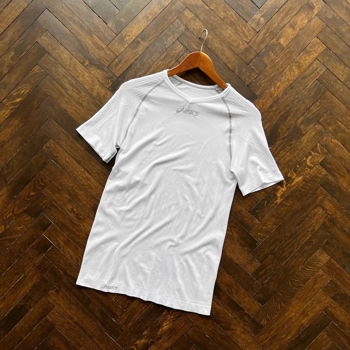 Asics Asics Womens White Short Sleeve Active T-Shirt Center Logo Size XL / US 12-14 / IT 48-50 - 4 Thumbnail
