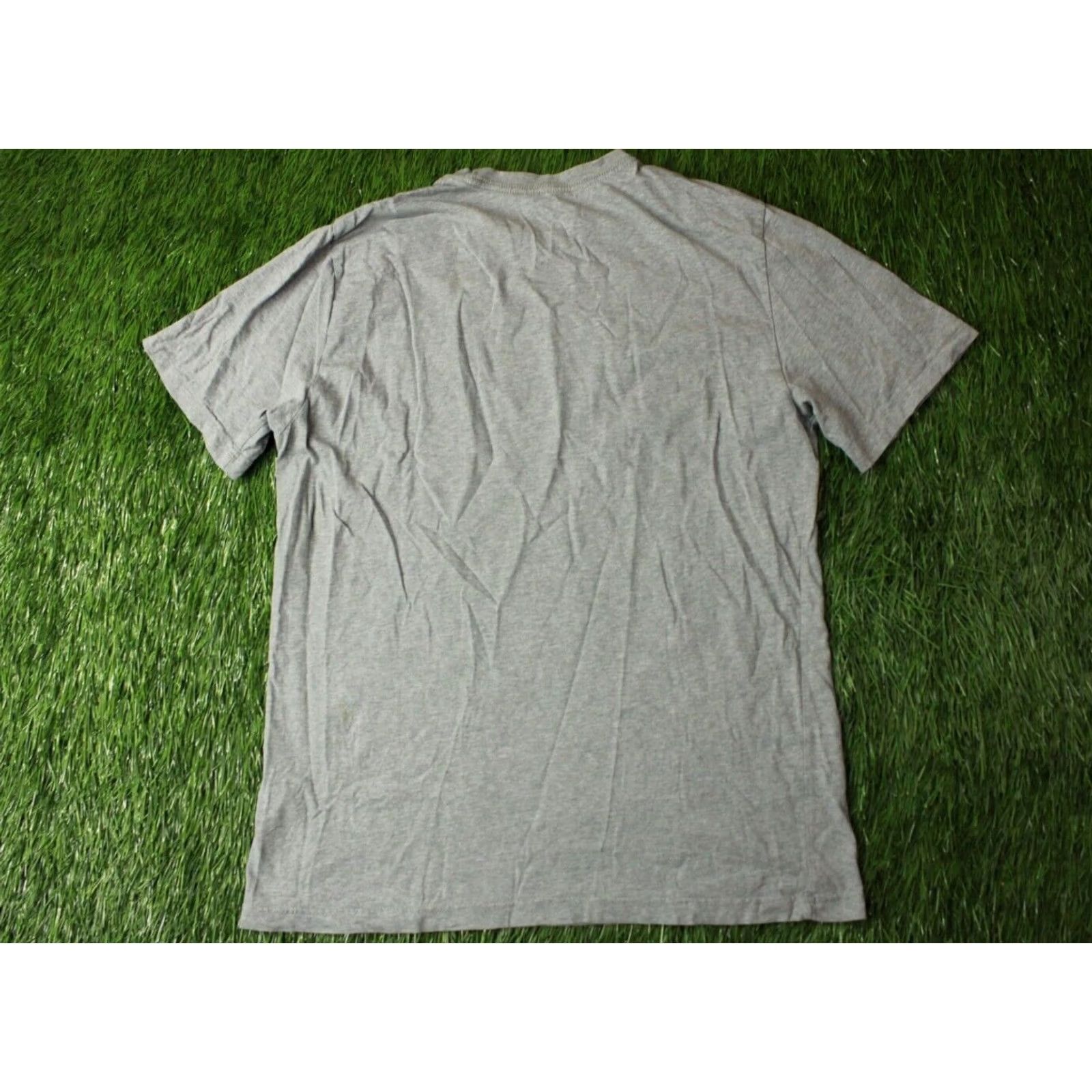 Nike NIKE Shirt Mens XL Gray 2011 Casual Short Sleeve Jersey Logo T-Shirt Centered 2011 Men Tee Size US XL / EU 56 / 4 - 8 Thumbnail