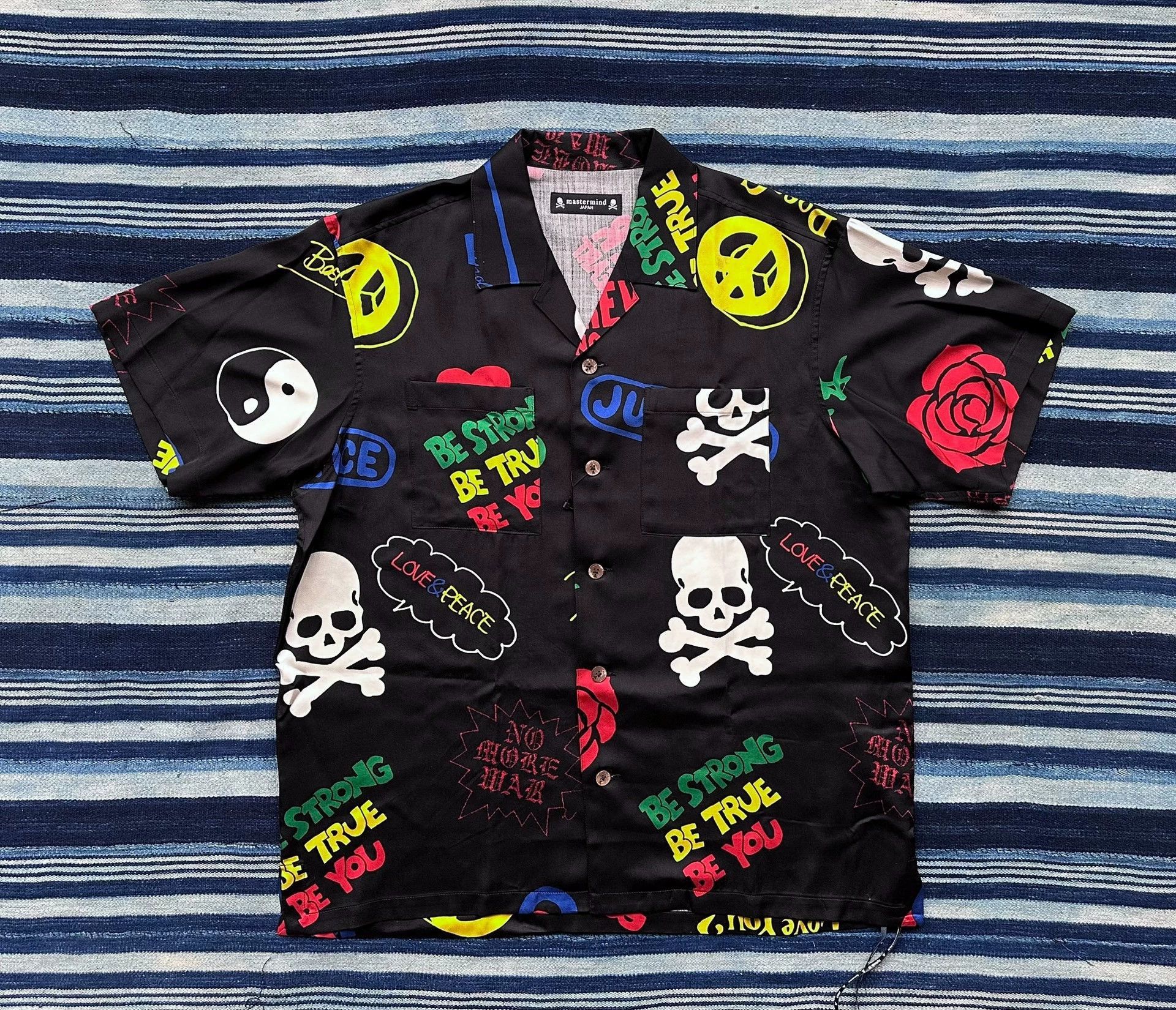 Mastermind World Multi-Color Graphic Button-Up Short Sleeve Shirt Size US S / EU 44-46 / 1 - 1 Thumbnail