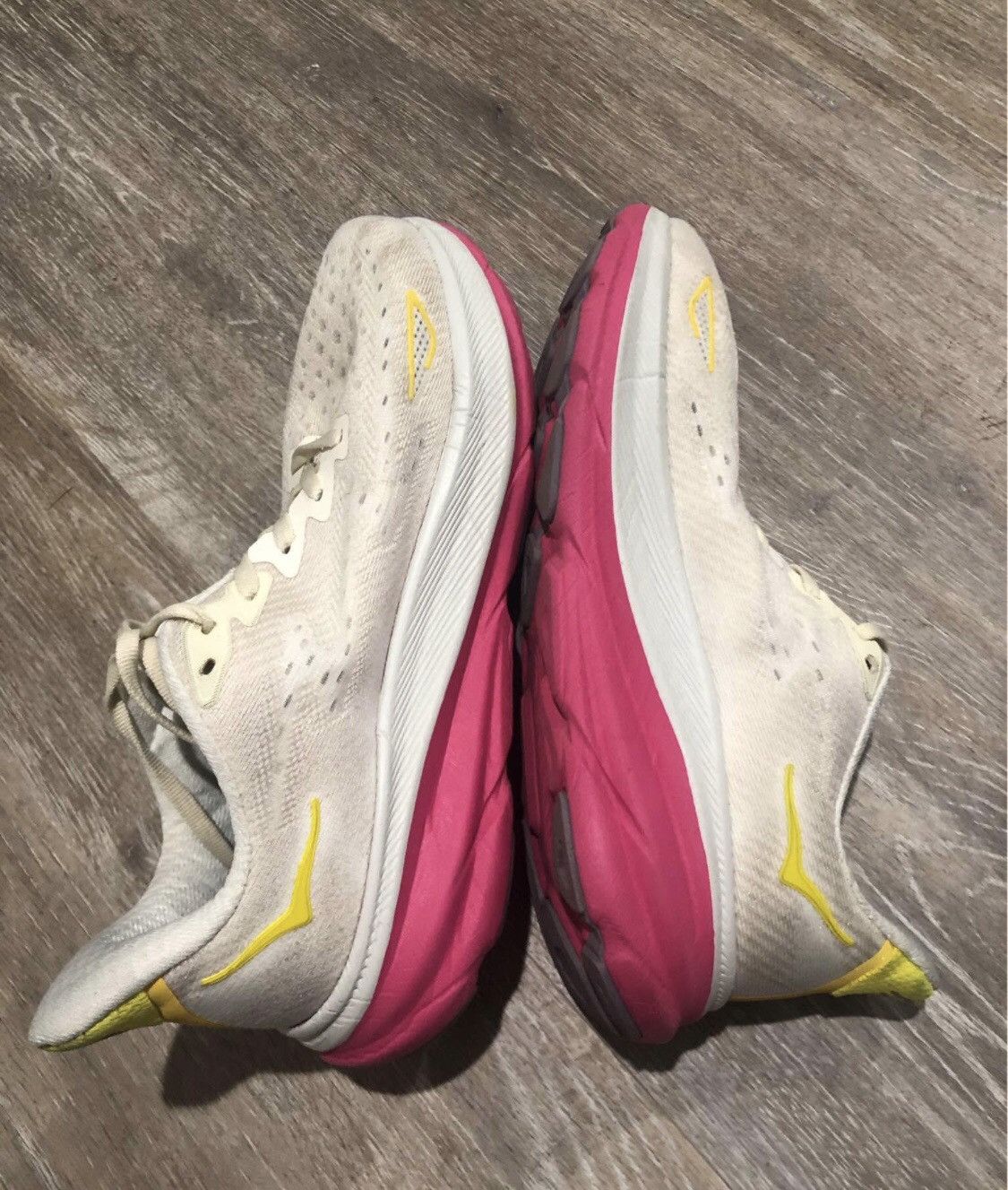 Hoka Hoka Clifton 9 112896-EBDB Size US 7 / EU 40 - 6 Thumbnail