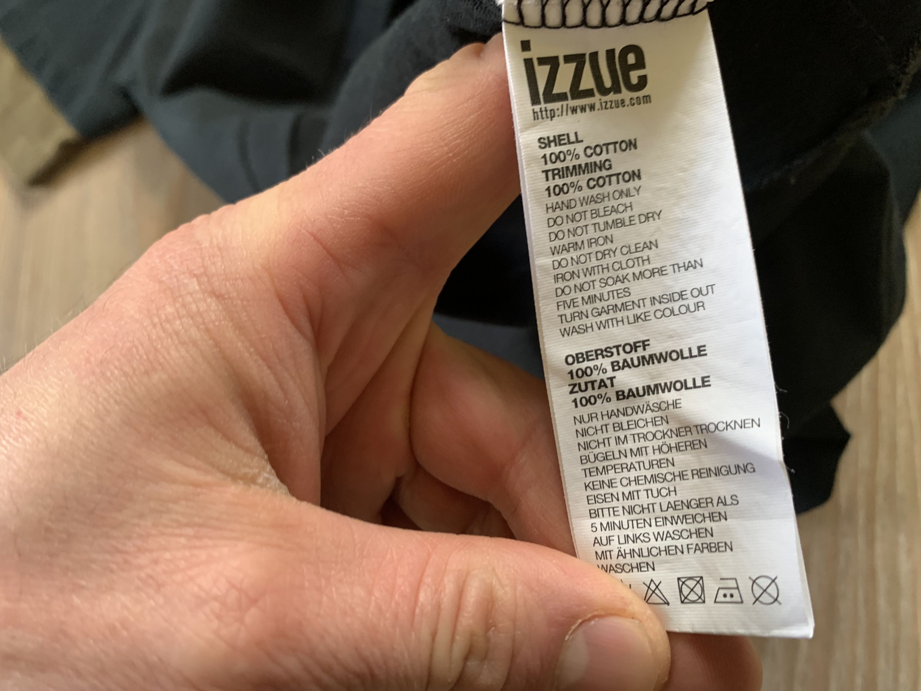 Japanese Brand × izzue Izzue Rare Black Cotton Pocket Customize T Shirt Size US S / EU 44-46 / 1 - 10 Thumbnail