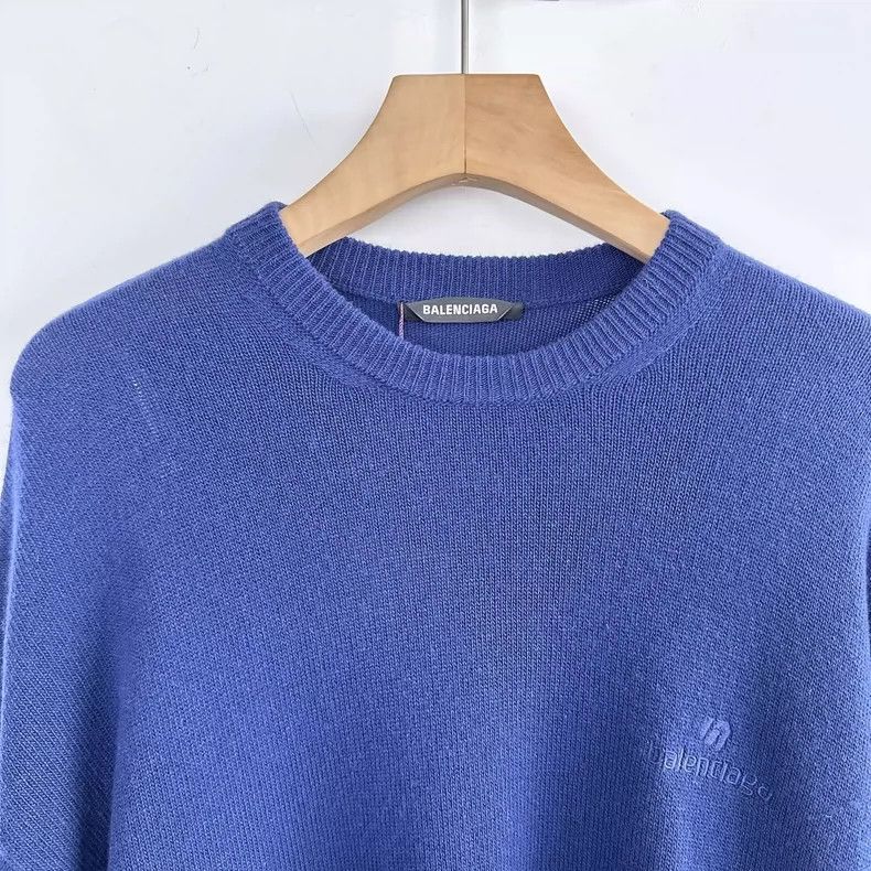 Balenciaga Balenciaga Crewneck pullover with embroidered chest logo sw Size US S / EU 44-46 / 1 - 3 Thumbnail
