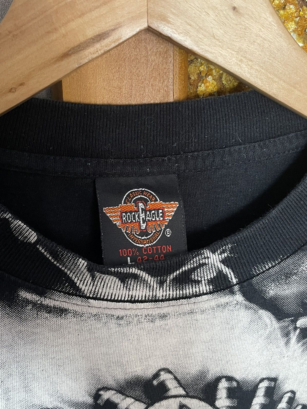 Vintage Vintage Cropped Single Stitch Native American T-shirt Size US L / EU 52-54 / 3 - 13 Thumbnail