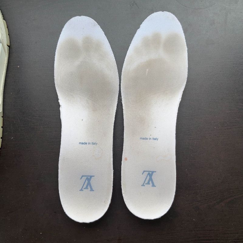 Louis Vuitton Louis Vuitton Denim Low-Top Trainers for Men - Size US 8.5 / EU 41-42 - 4 Thumbnail