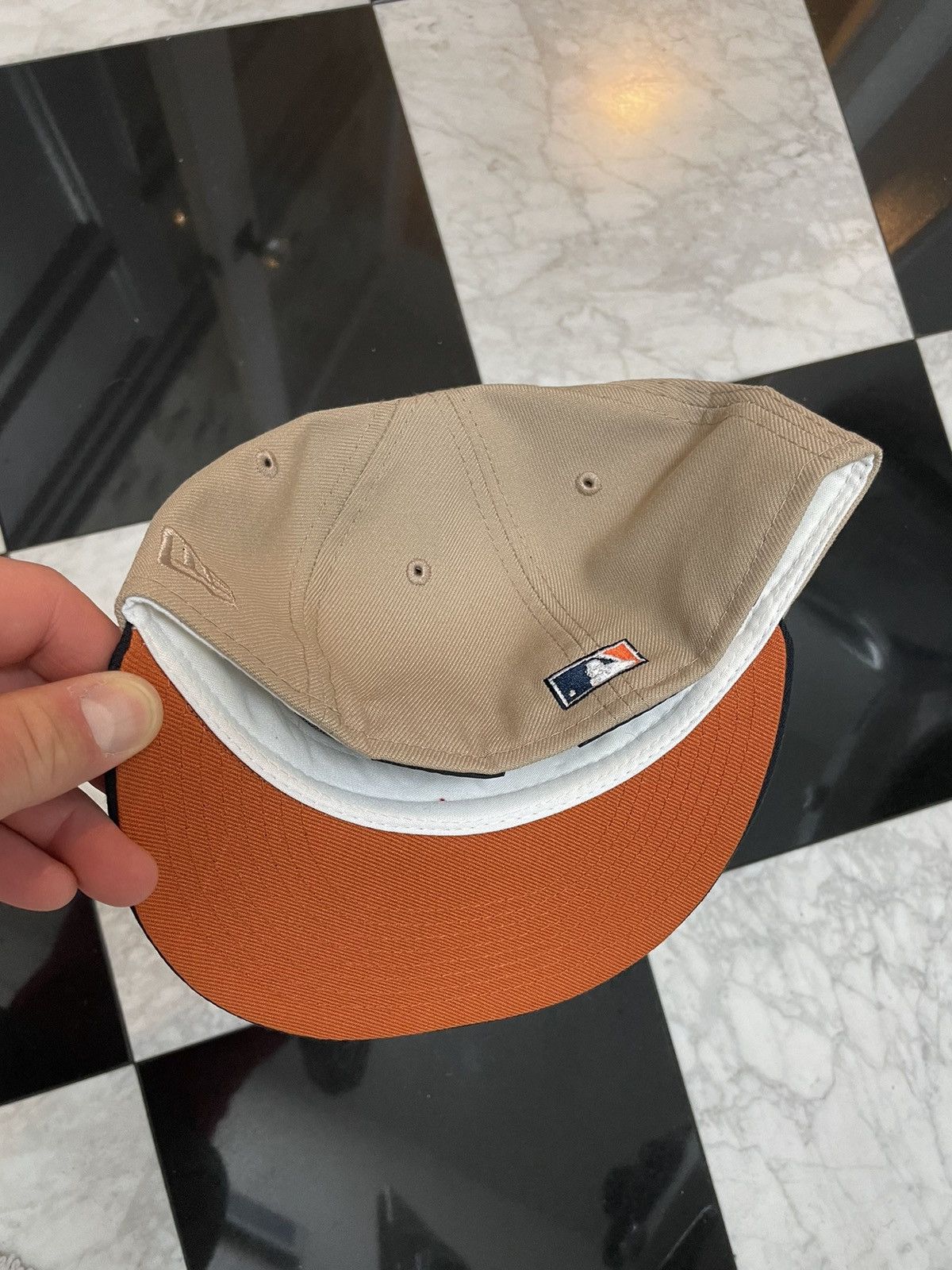 New Era 🔥 Exclusive Braves fitted hat size 7 Size ONE SIZE - 4 Thumbnail