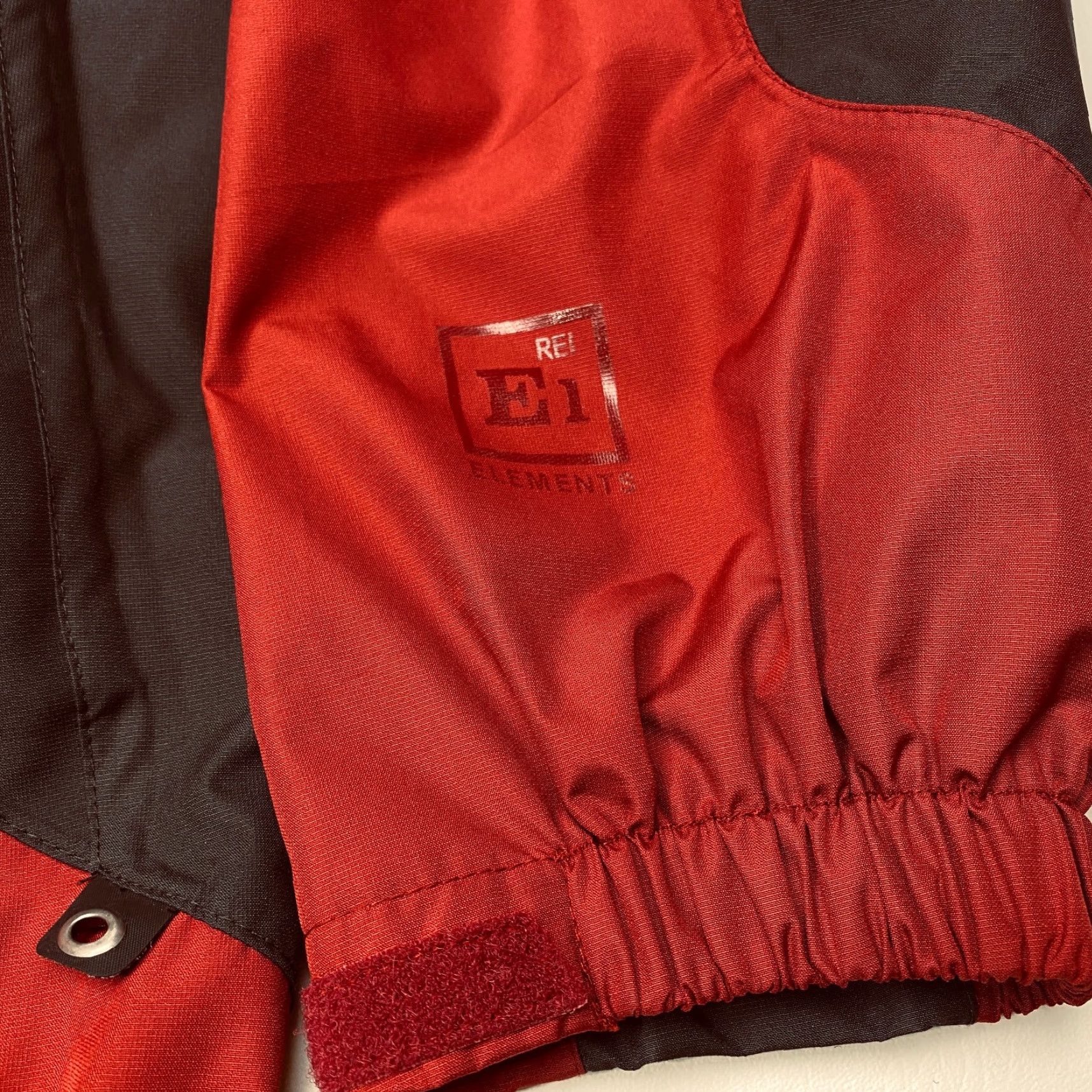 Vintage REI Elements E1 Hooded Rain Jacket Mens XL Maroon Black Vented Zippered Size US XL / EU 56 / 4 - 6 Thumbnail
