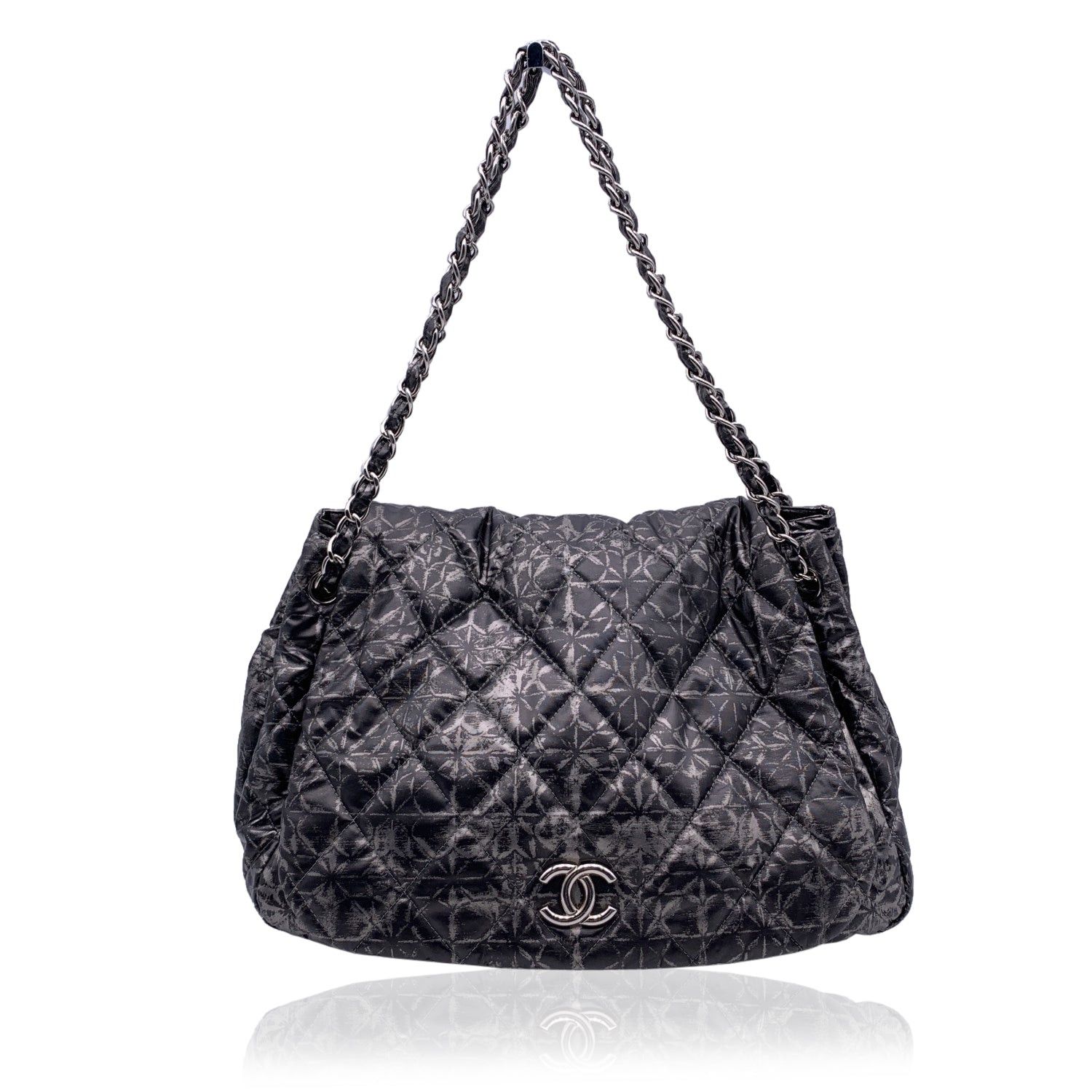 image of Chanel Chanel Shoulder Bag Rock In Moscow in Grey, Women's