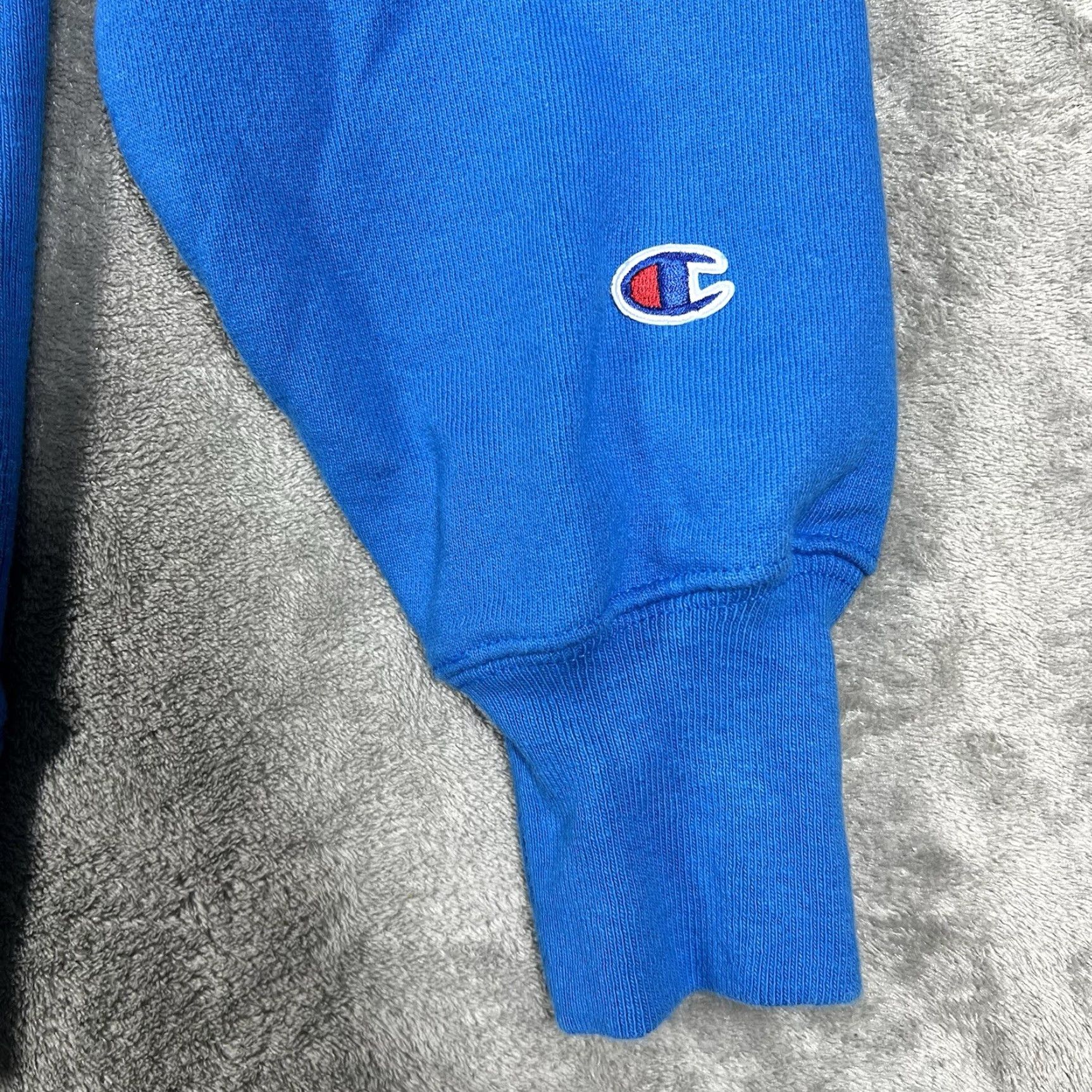 Champion VINTAGE Champion Reverse Weave Sweatshirt Men XL Blue Crewneck, Heavyweight, Embroidered Logo, 90s USA Preppy Pullover Size US XL / EU 56 / 4 - 6 Thumbnail