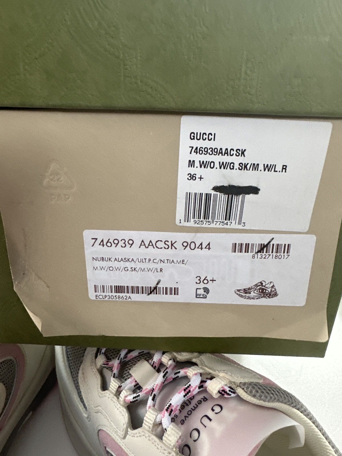 Gucci Gucci Run Premiem Suede Mesh Sneakers Size US 6.5 / IT 36.5 - 11 Thumbnail